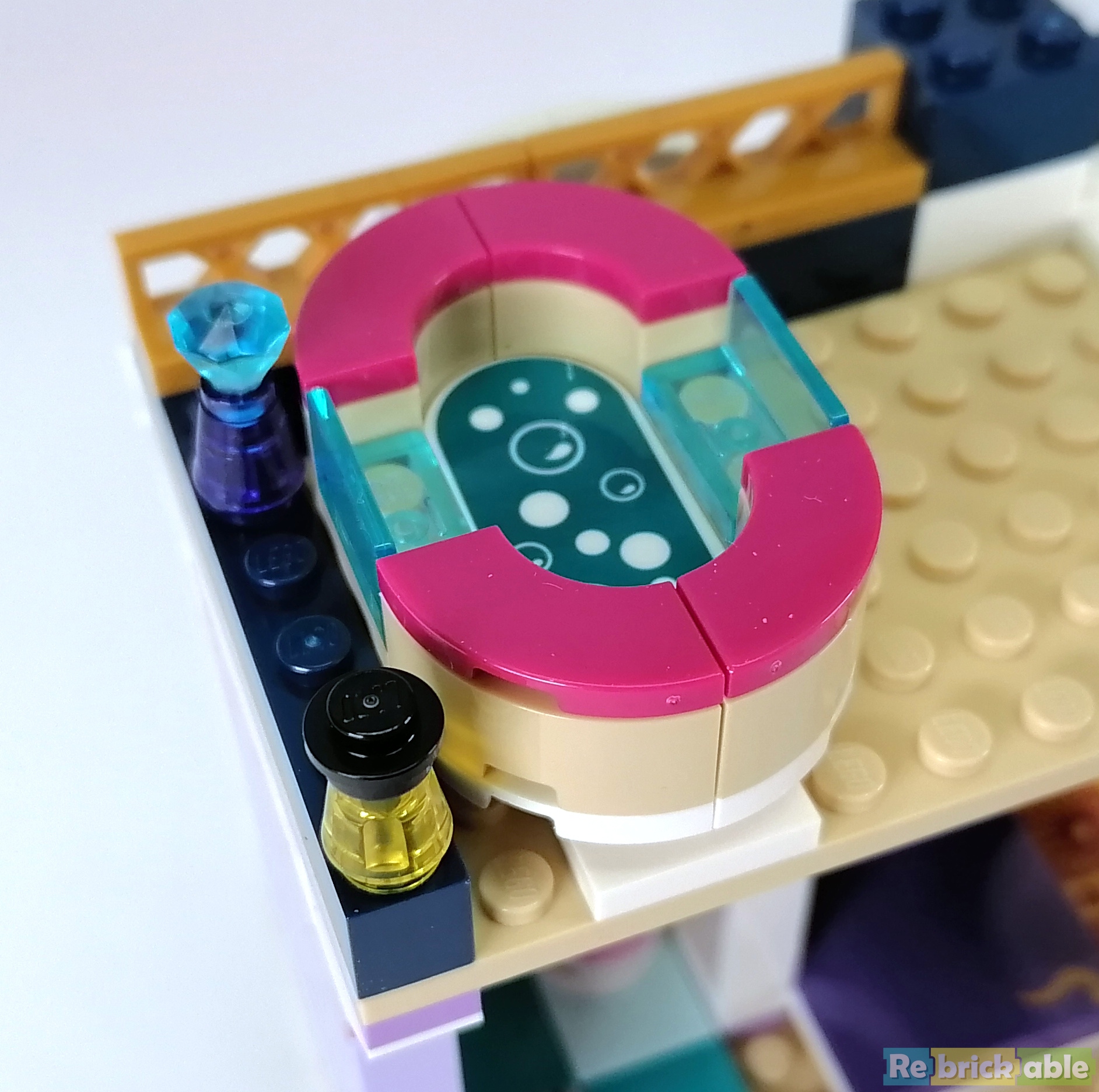 Review 416841 Heartlake City Grand Hotel Rebrickable Build with LEGO