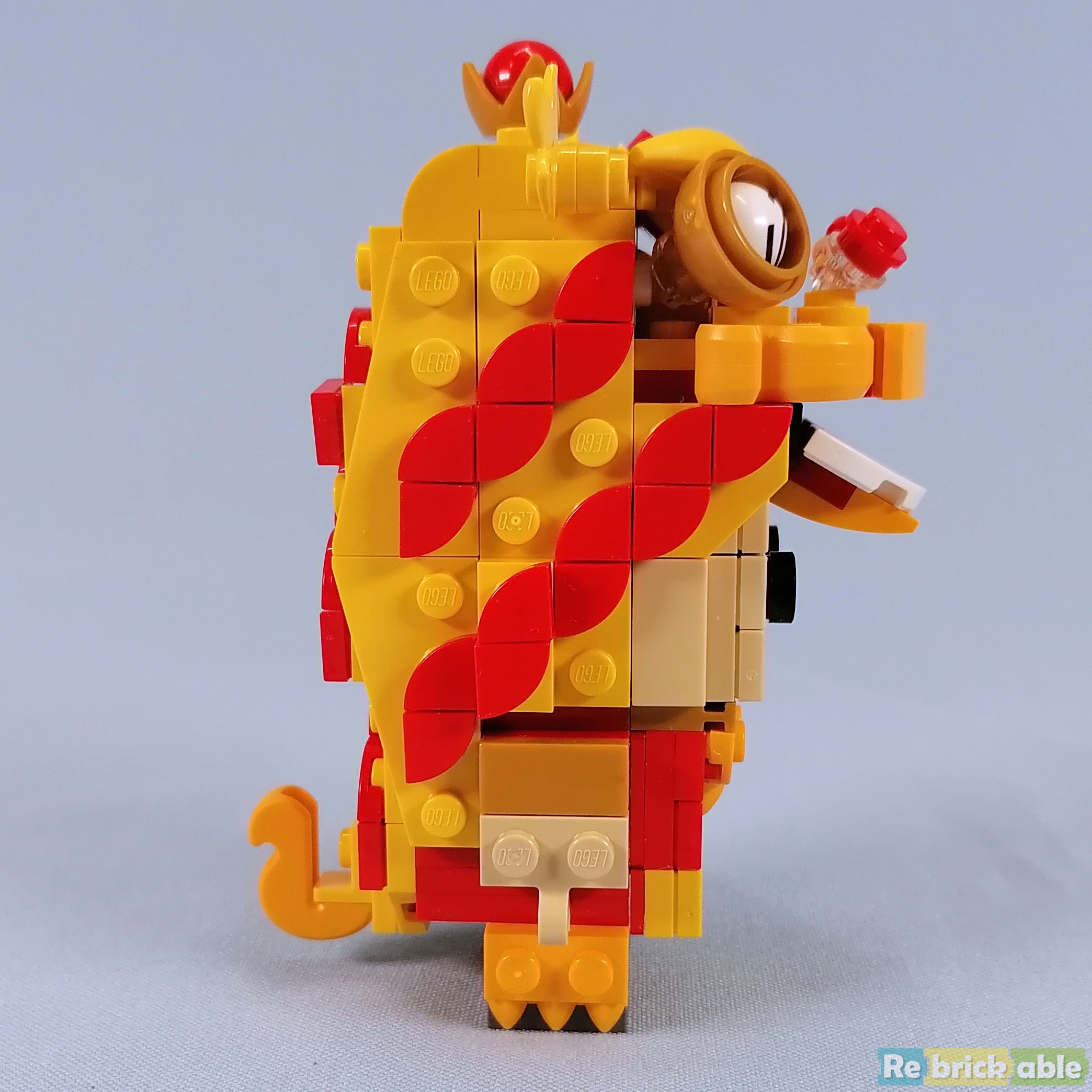 LEGO BrickHeadz 40540 Lion Dance Guy review - Toy Photographers