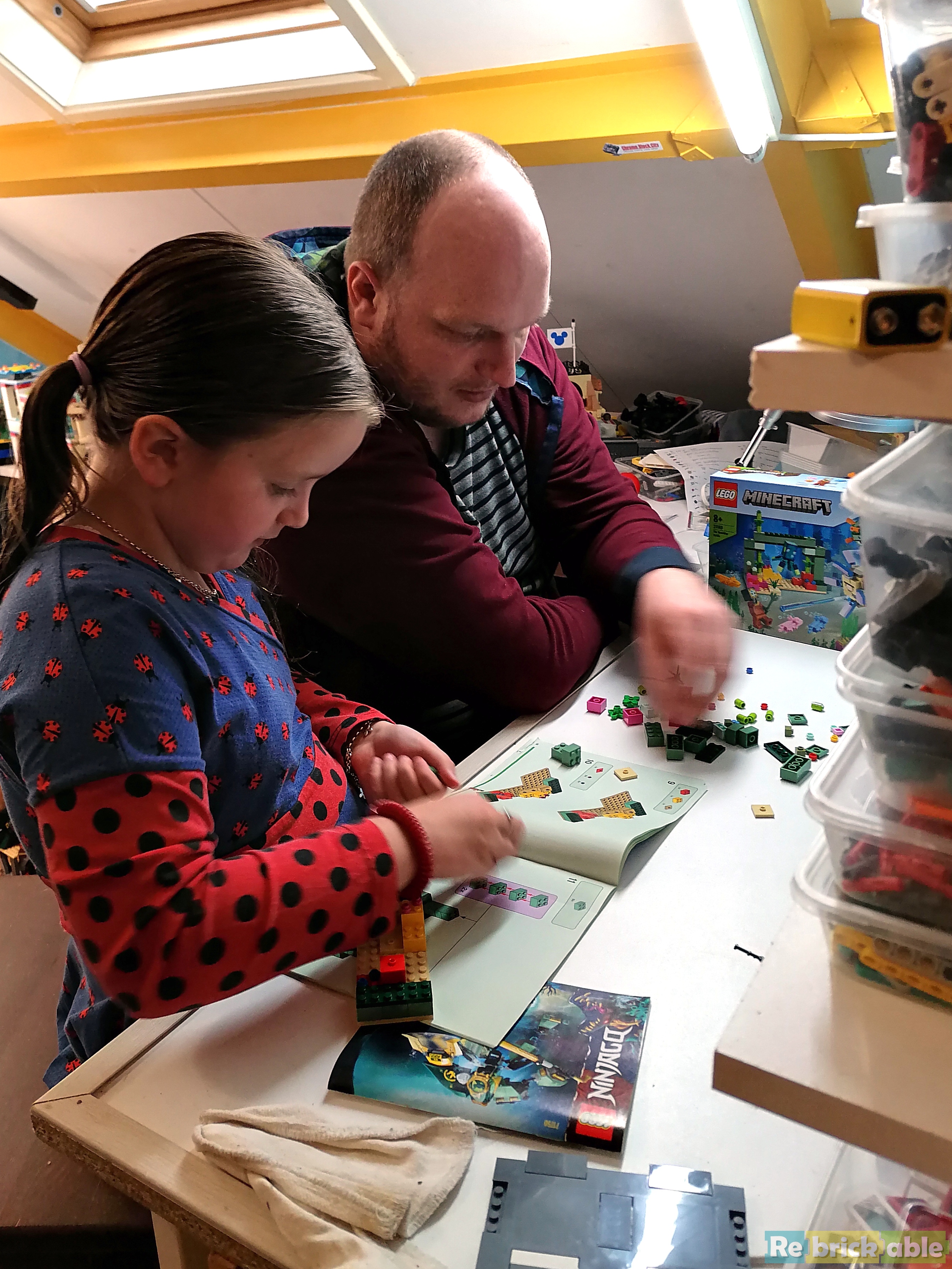 ヘチャン まとめ LEGO 21180 Minecraft The Guardian Battle - Certified