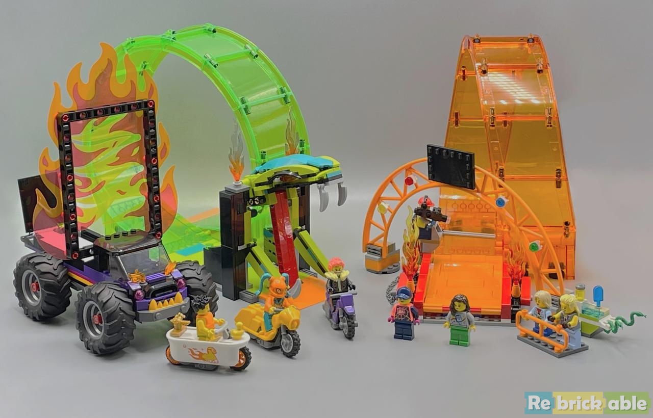 Review: 60339-1 & 60333-1- Double Loop Stunt Arena with Bathtub