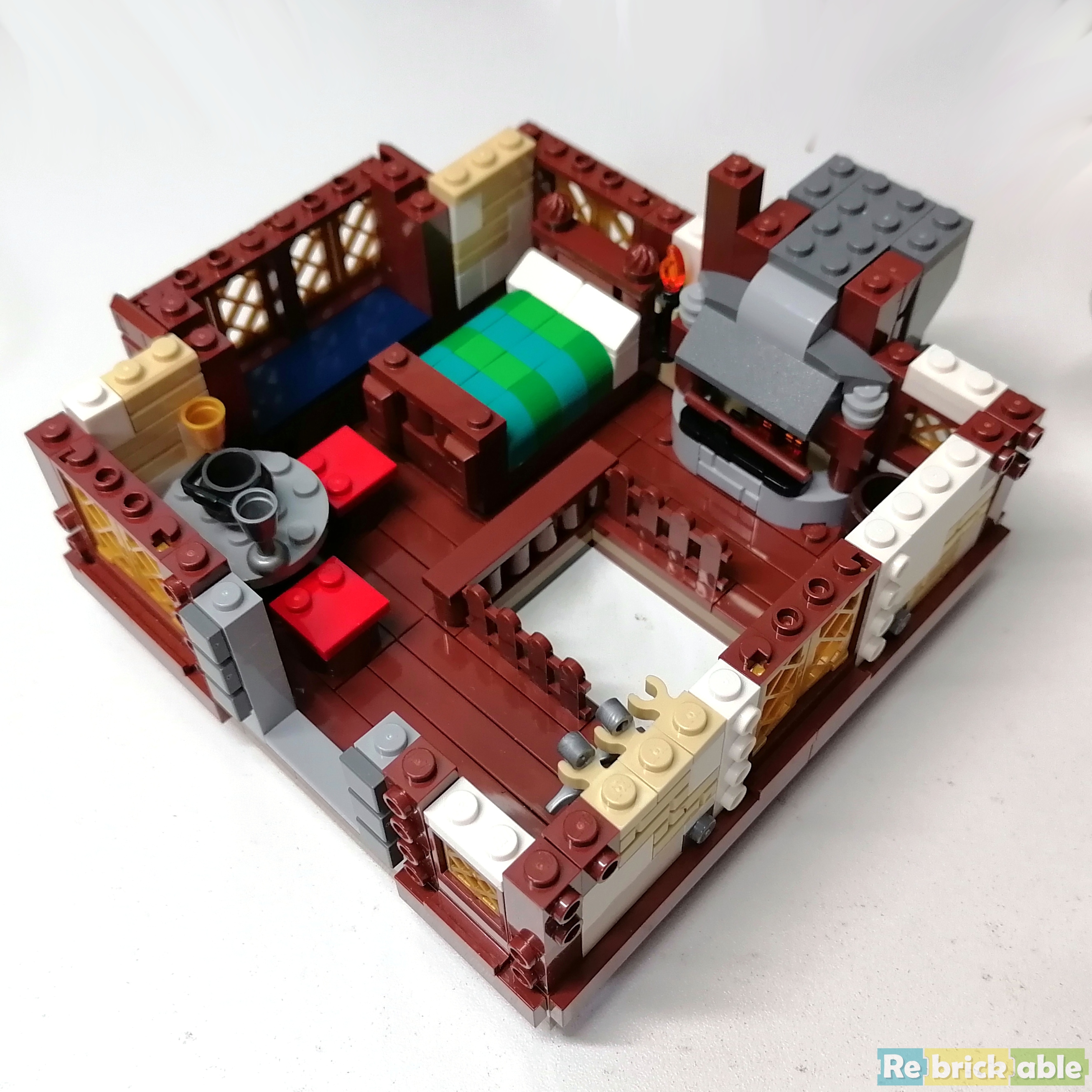 MOC Review: MOC-118869 - Medieval Castle Keep