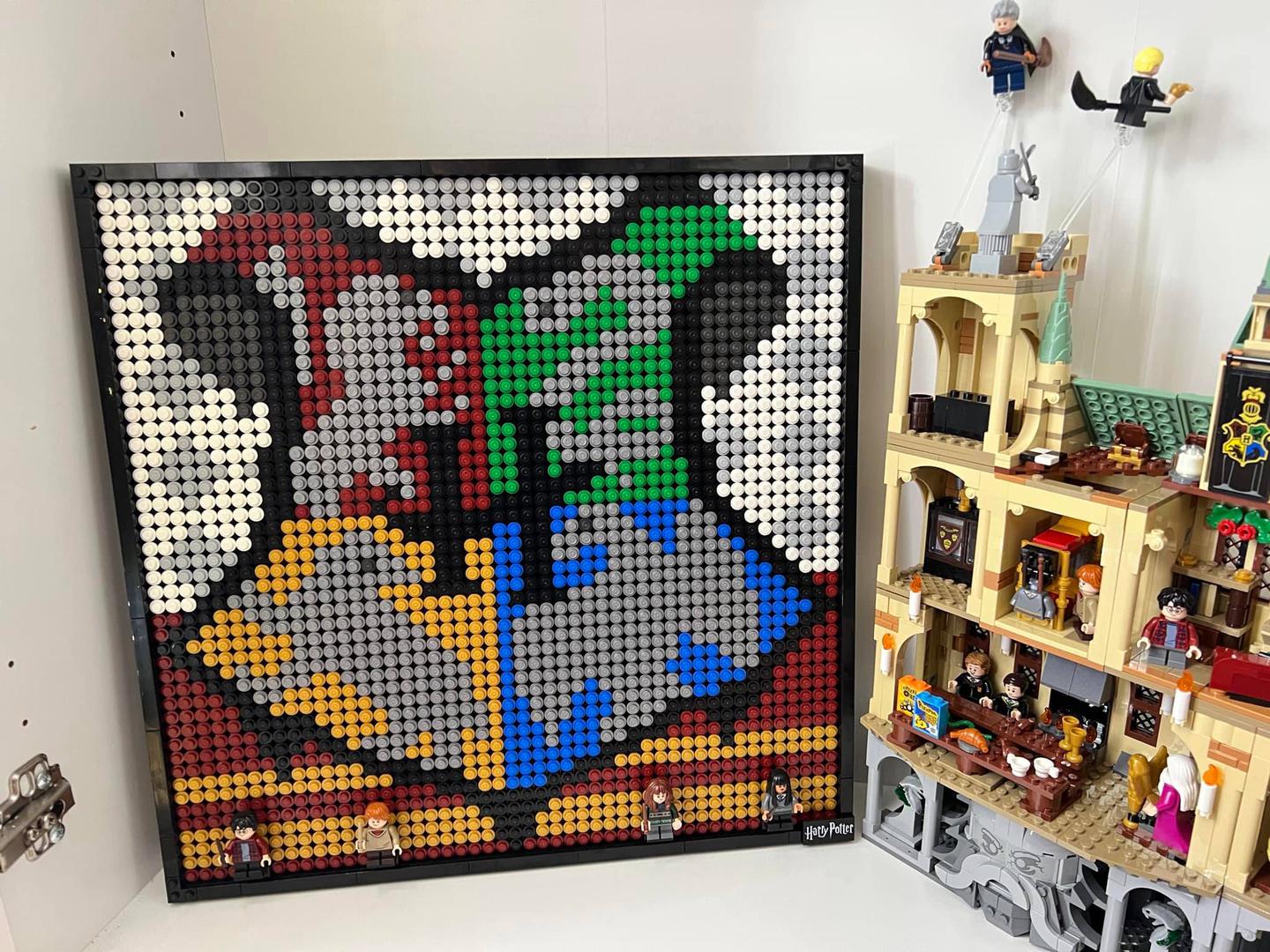 Art-Hogwarts Crest alternate build