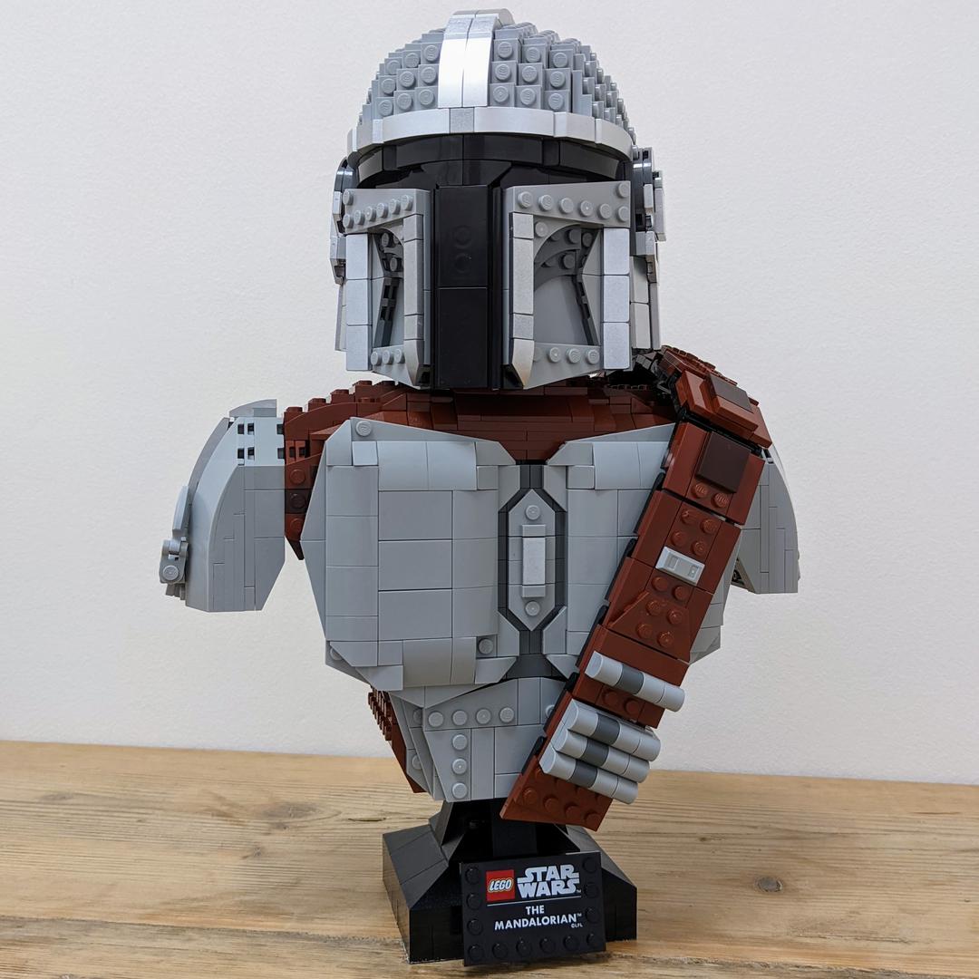 Lego Mandalorian Bust