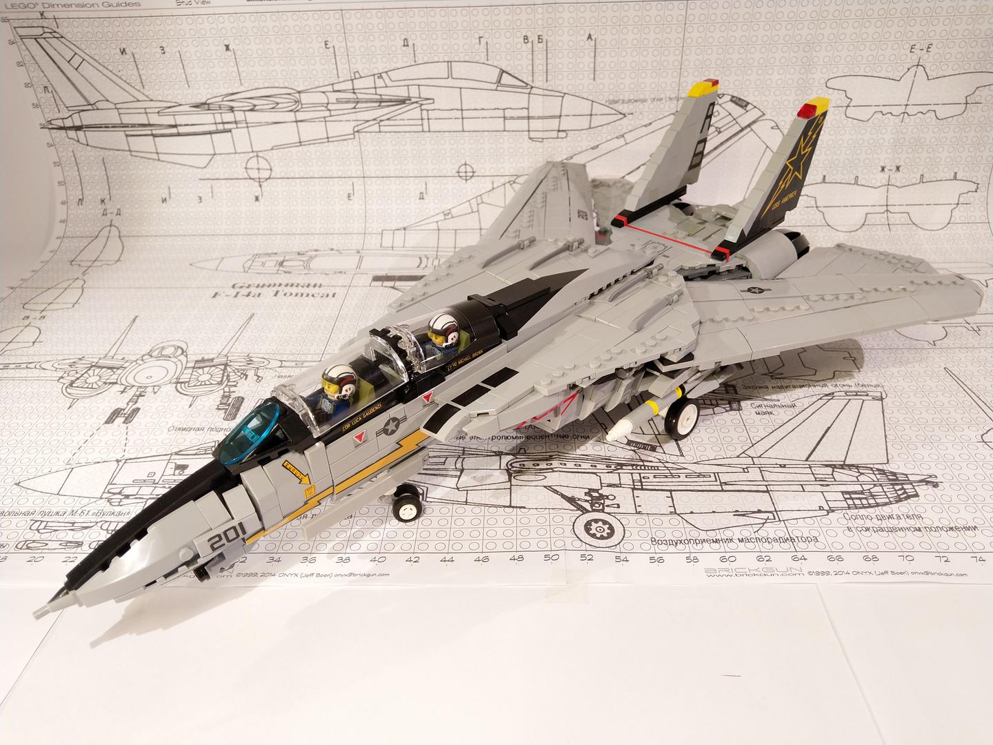 F14 Tomcat 1:40 Scale Starfighters - Jolly Rogers - Top Gun