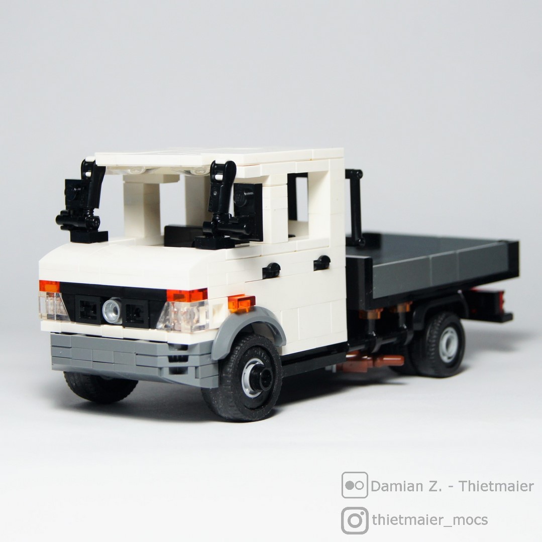 Mercedes Vario - truck
