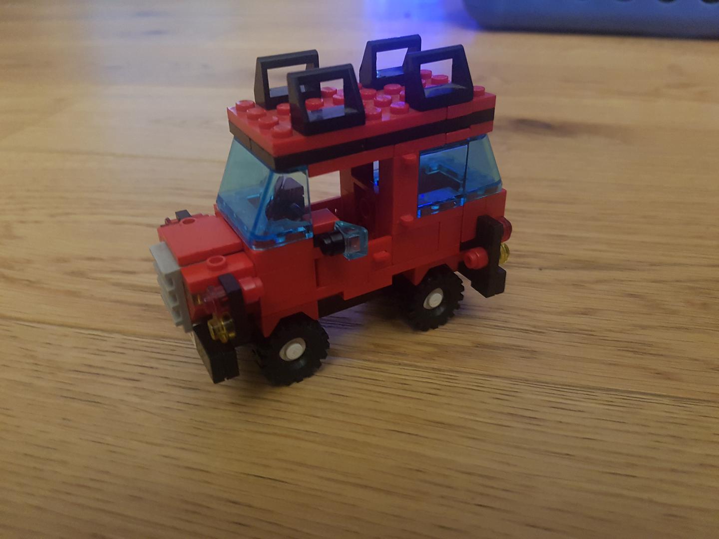 Tout terrain rouge (Red Off-road)