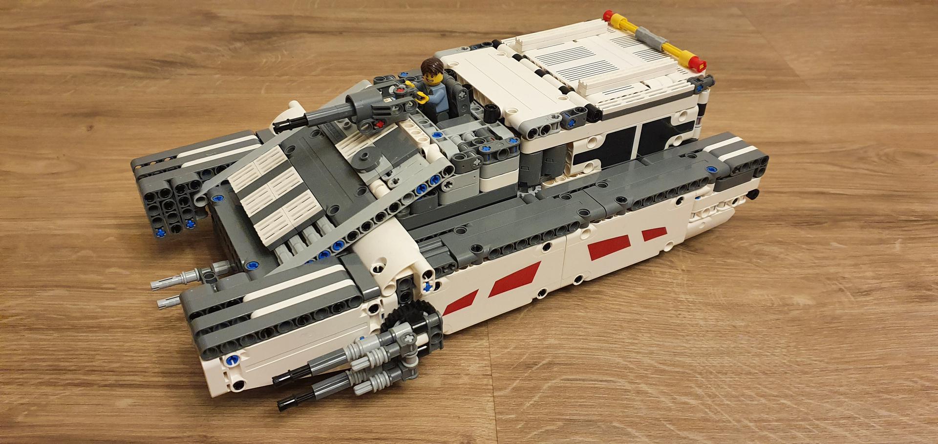 Roof for TX-225 from 42100 from @RJBrickBuilds