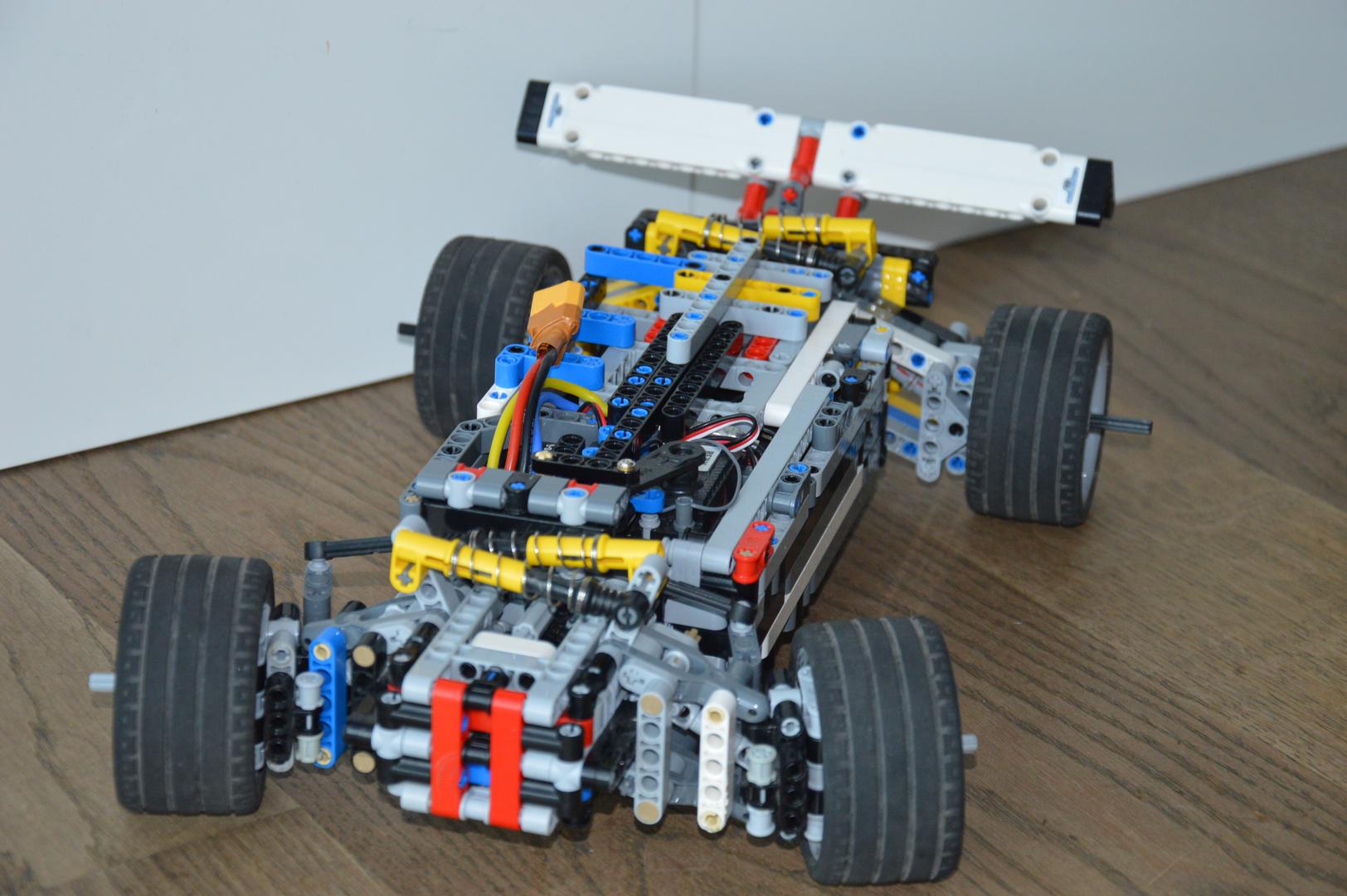 4WD RC Lego Car