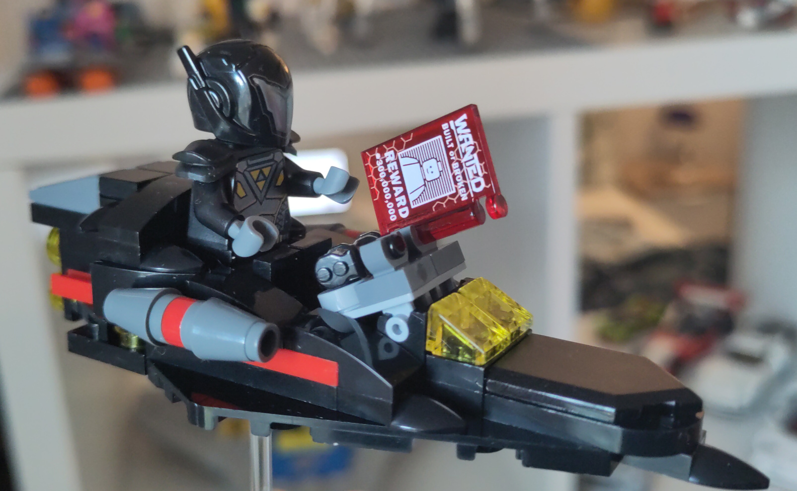 30524 - Blacktron Arrowhead alternate build