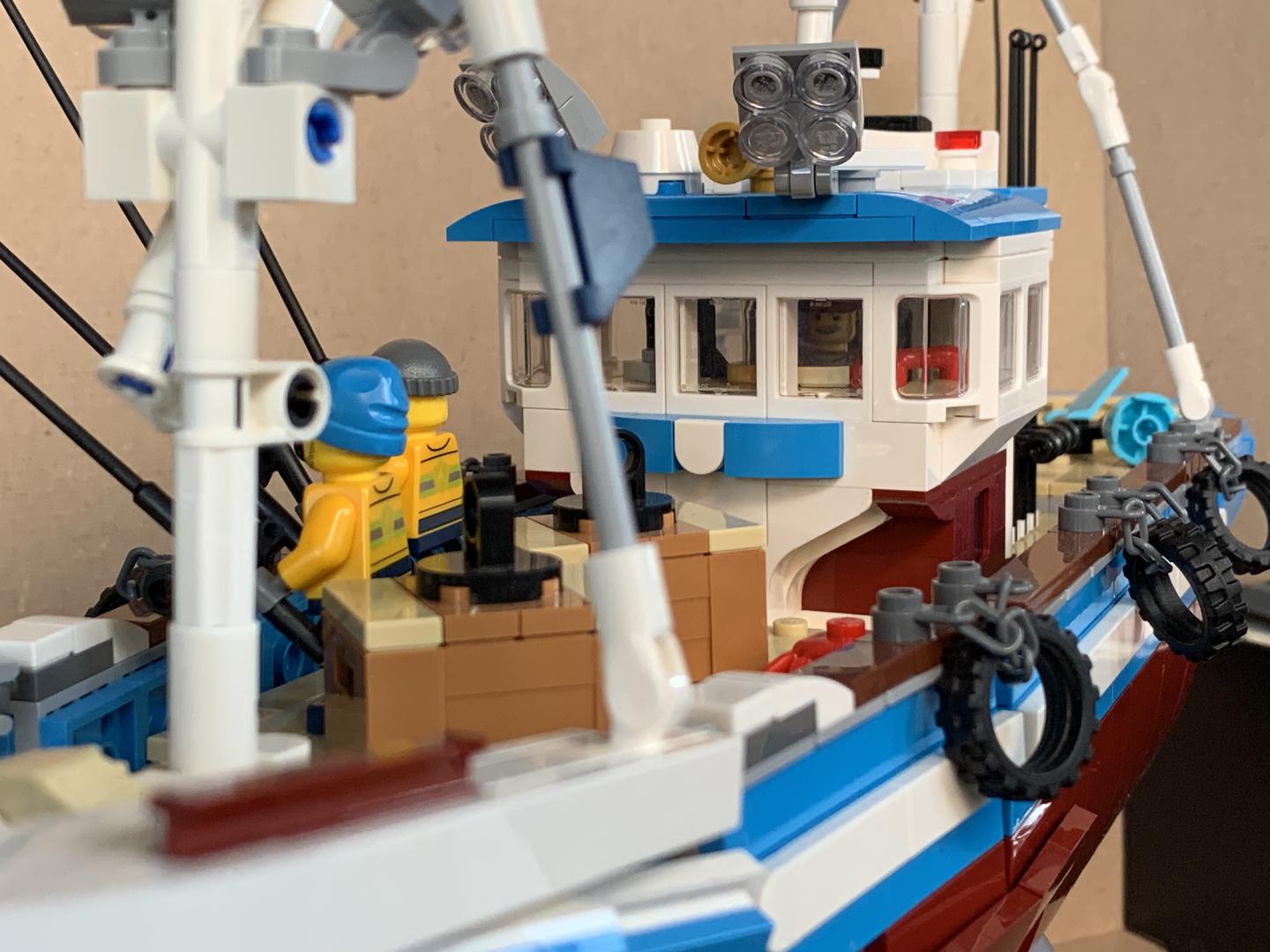 910010 - Great Fishing Boat - Lego Ideas cabin tweaks