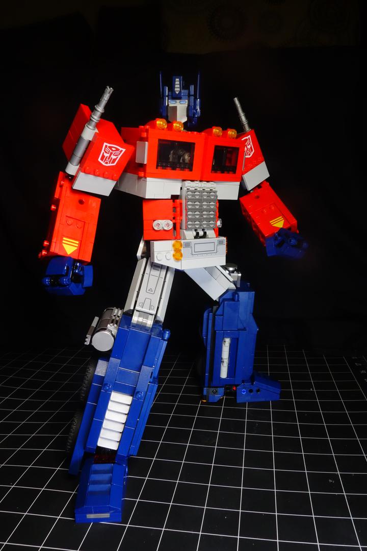 Knees for Optimus Prime