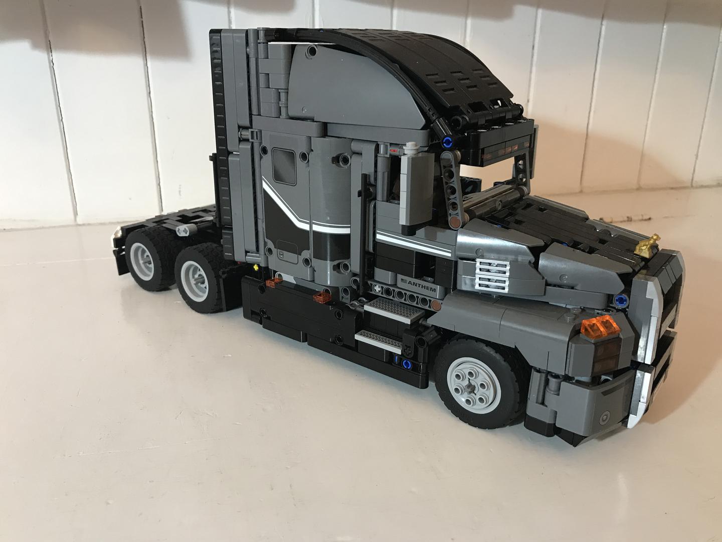 Mack Anthem Powered Up Dual Drive