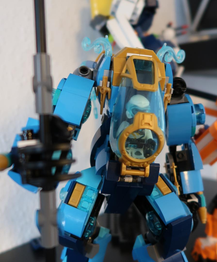 Water Dragon Mech