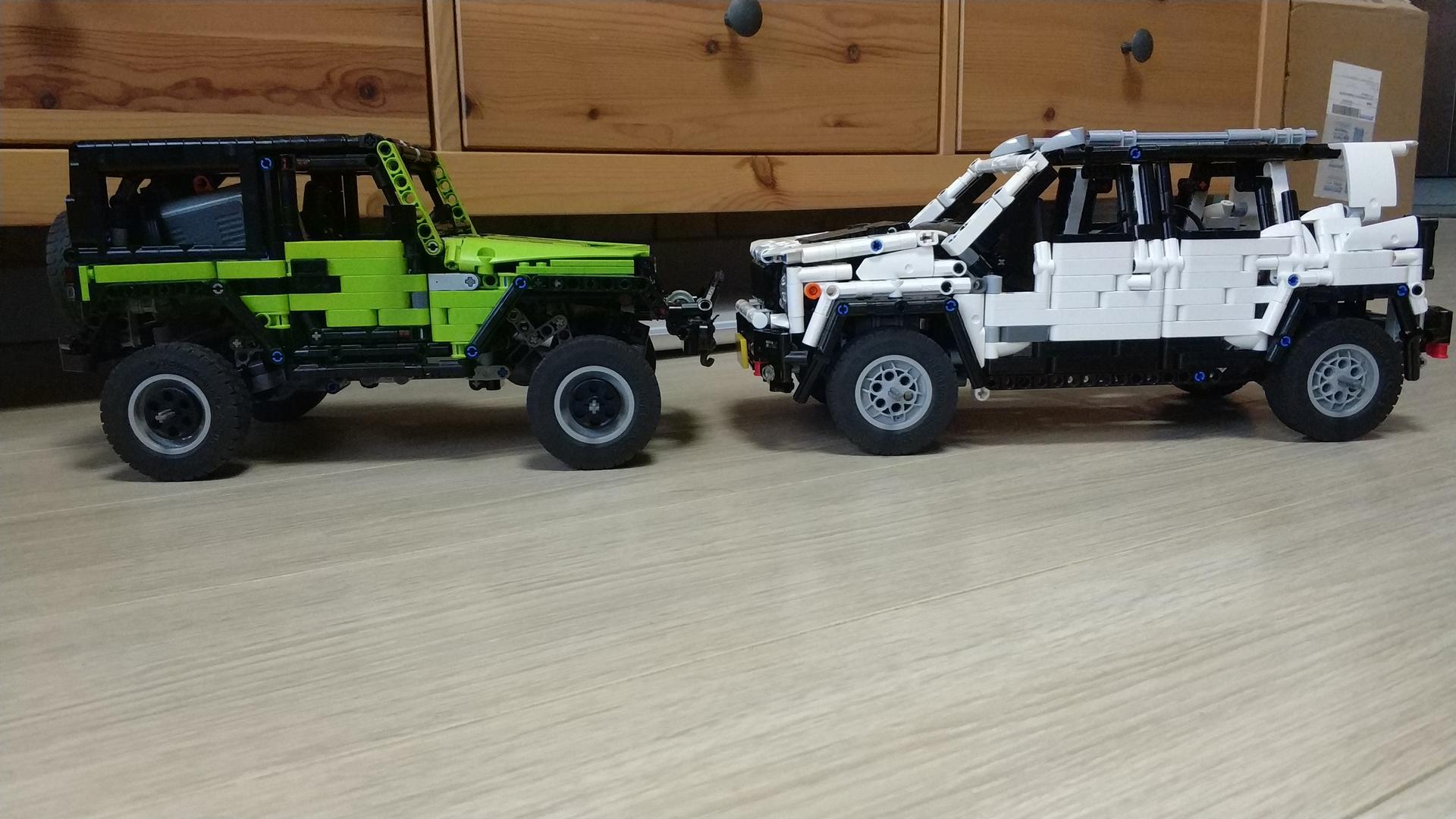 Compact car chassis for 62.4mm wheels