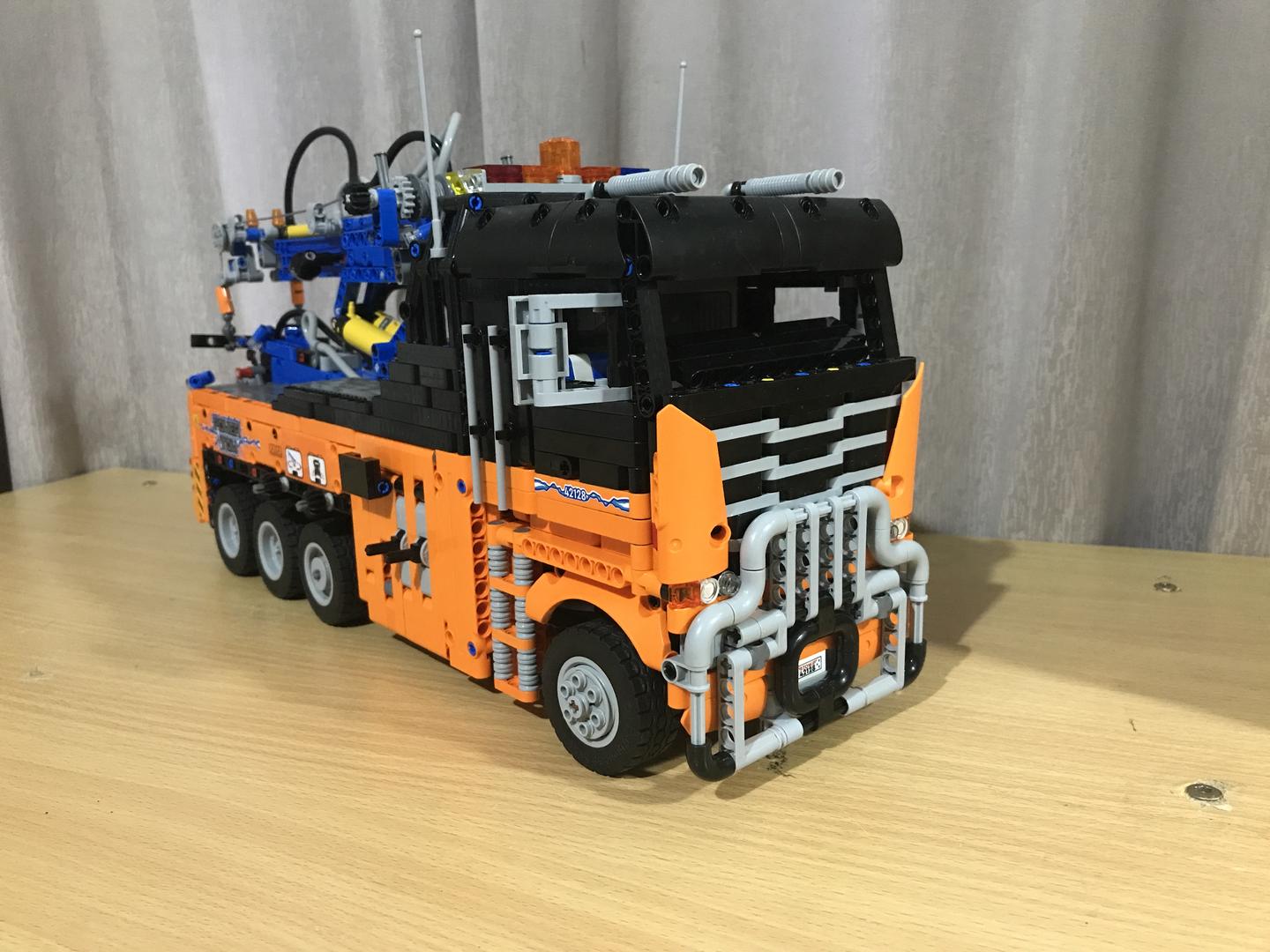 Freightliner Argosy Tow Truck