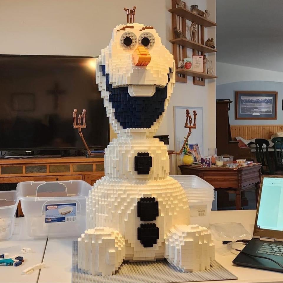 Olaf the snowman (from Frozen) - who wants to build a snowman?