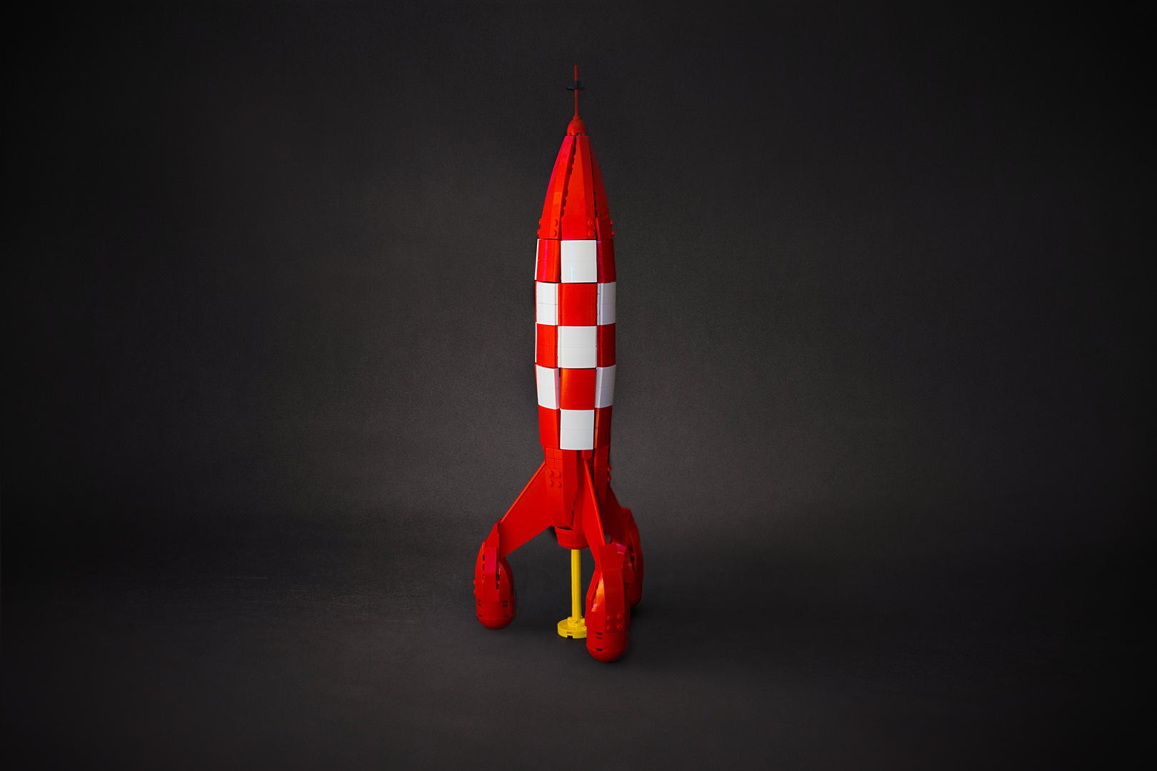 F01 - Retro Moon Rocket inspired by Tintin 1:150 - Ultimate Air- &amp; Spacecraft Collection