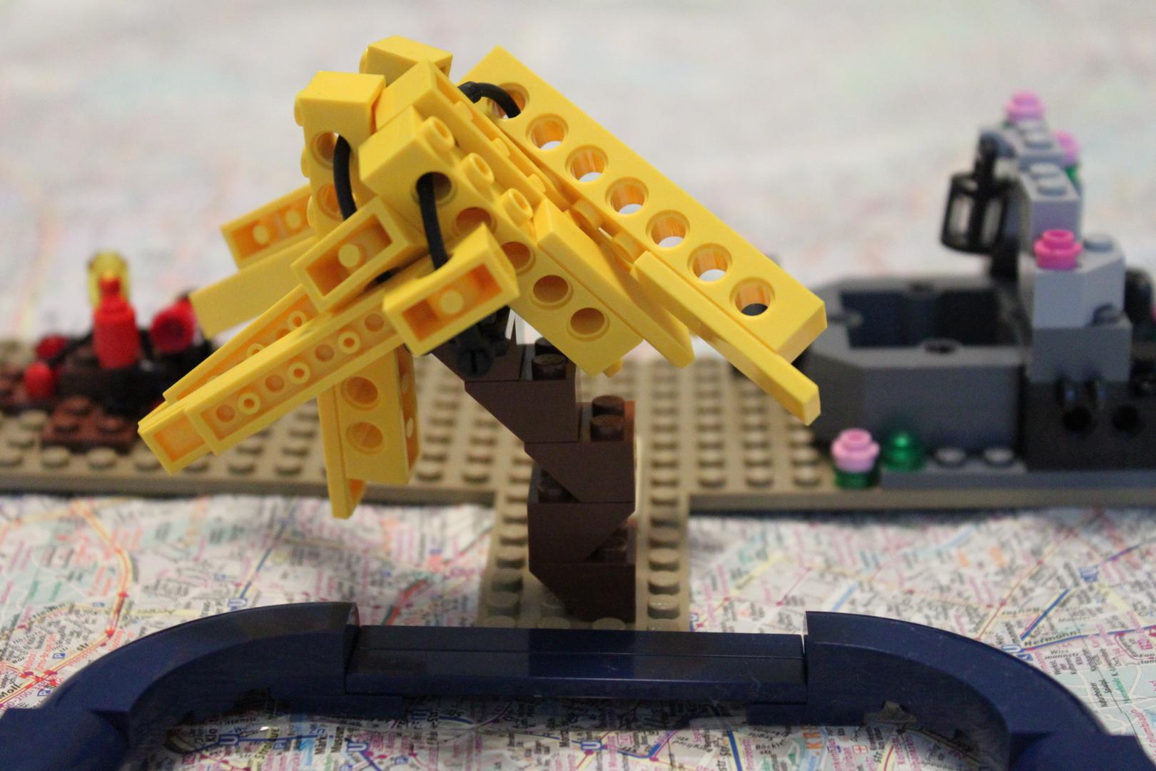 60265 Autumn Tree, Well, Fire, Mushrooms