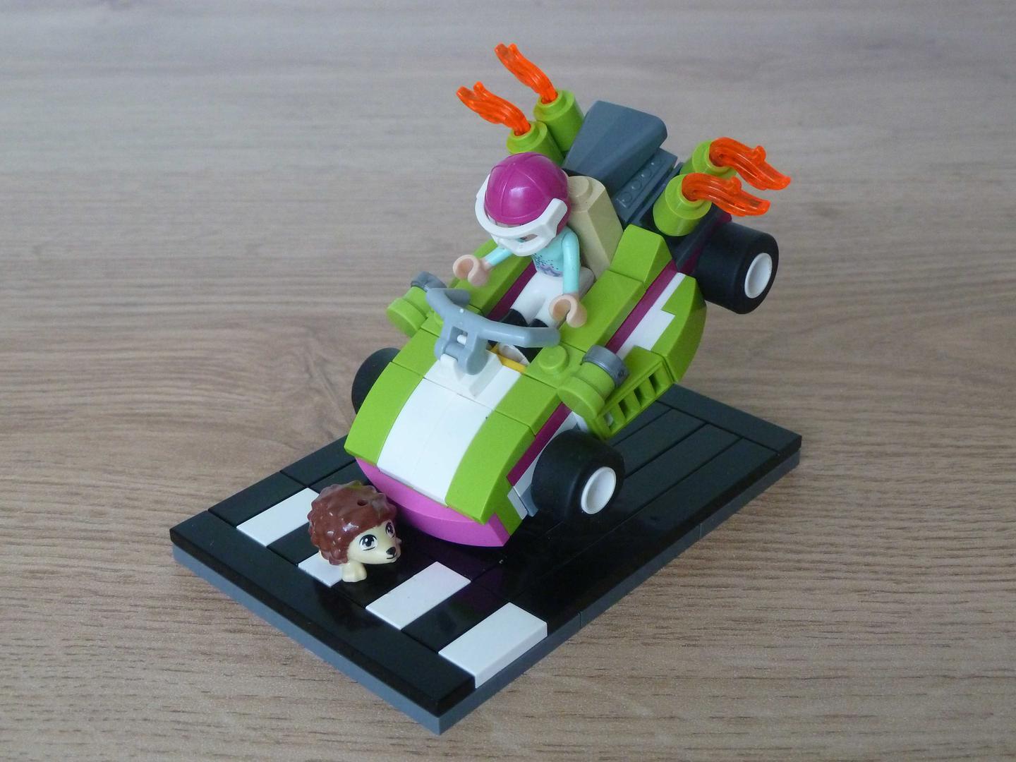 LEGO FRIENDS GO KART Hedgehog on the Road