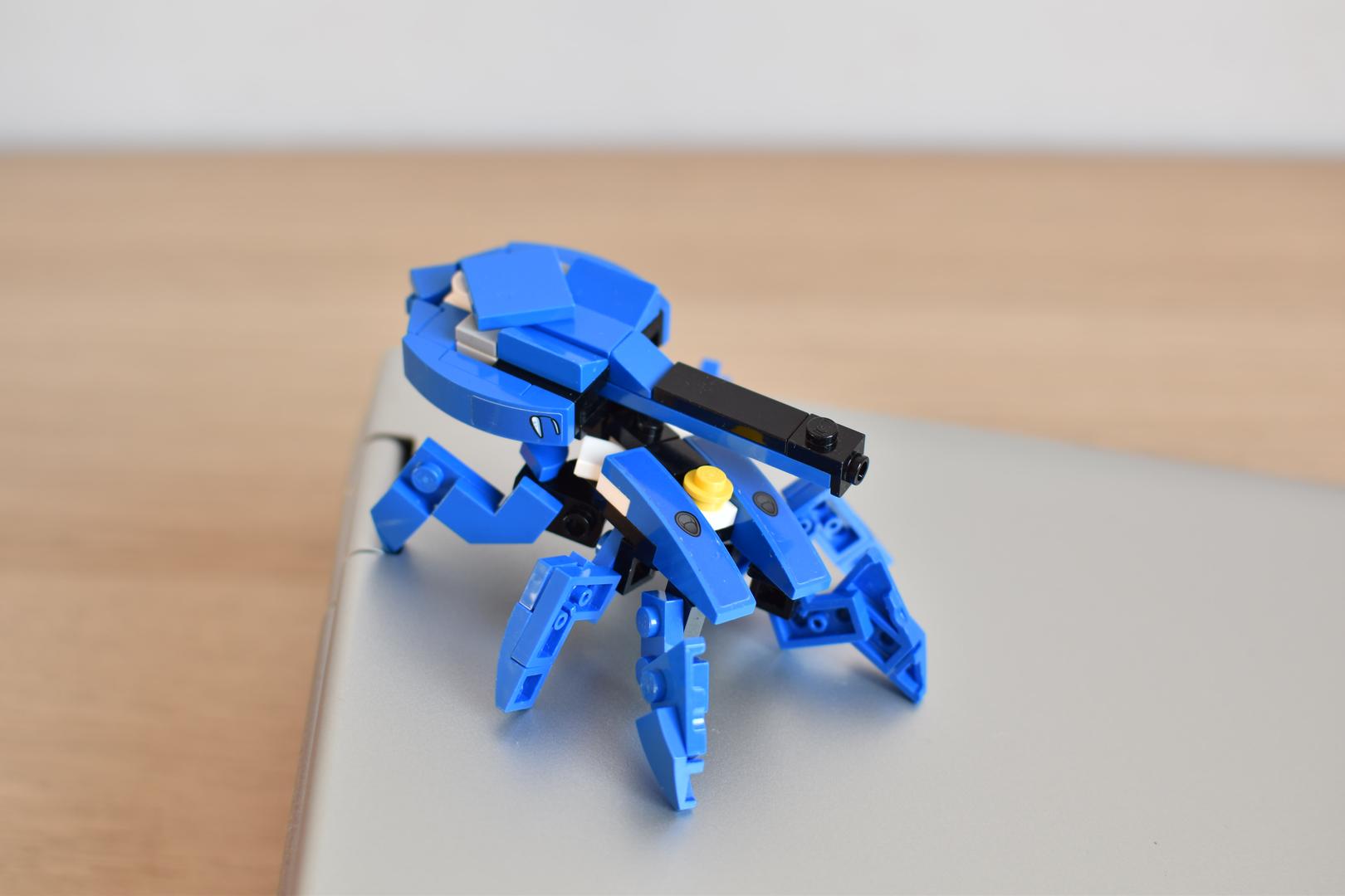 Spider robot tank with laser cannon from alternative future