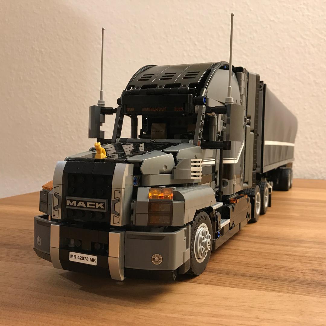 42078 MACK Anthem SBrick