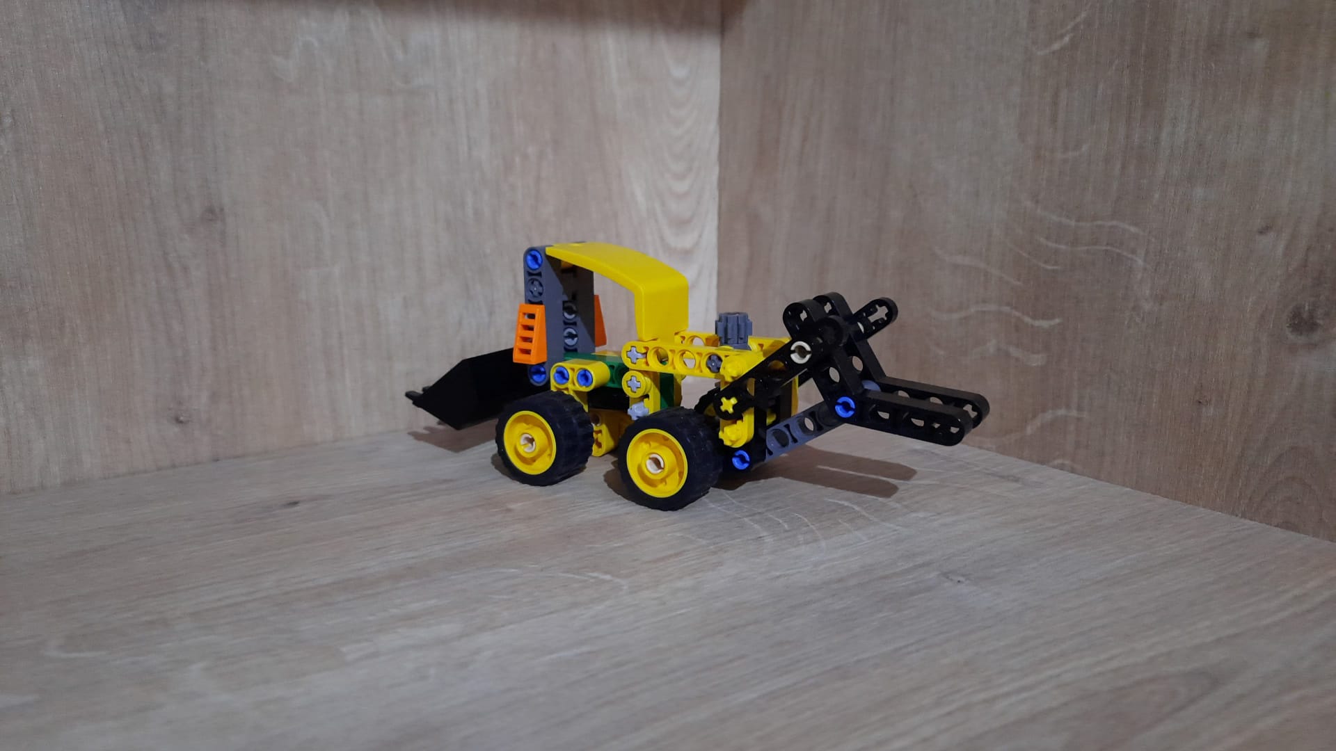 Multifunctional Excavator