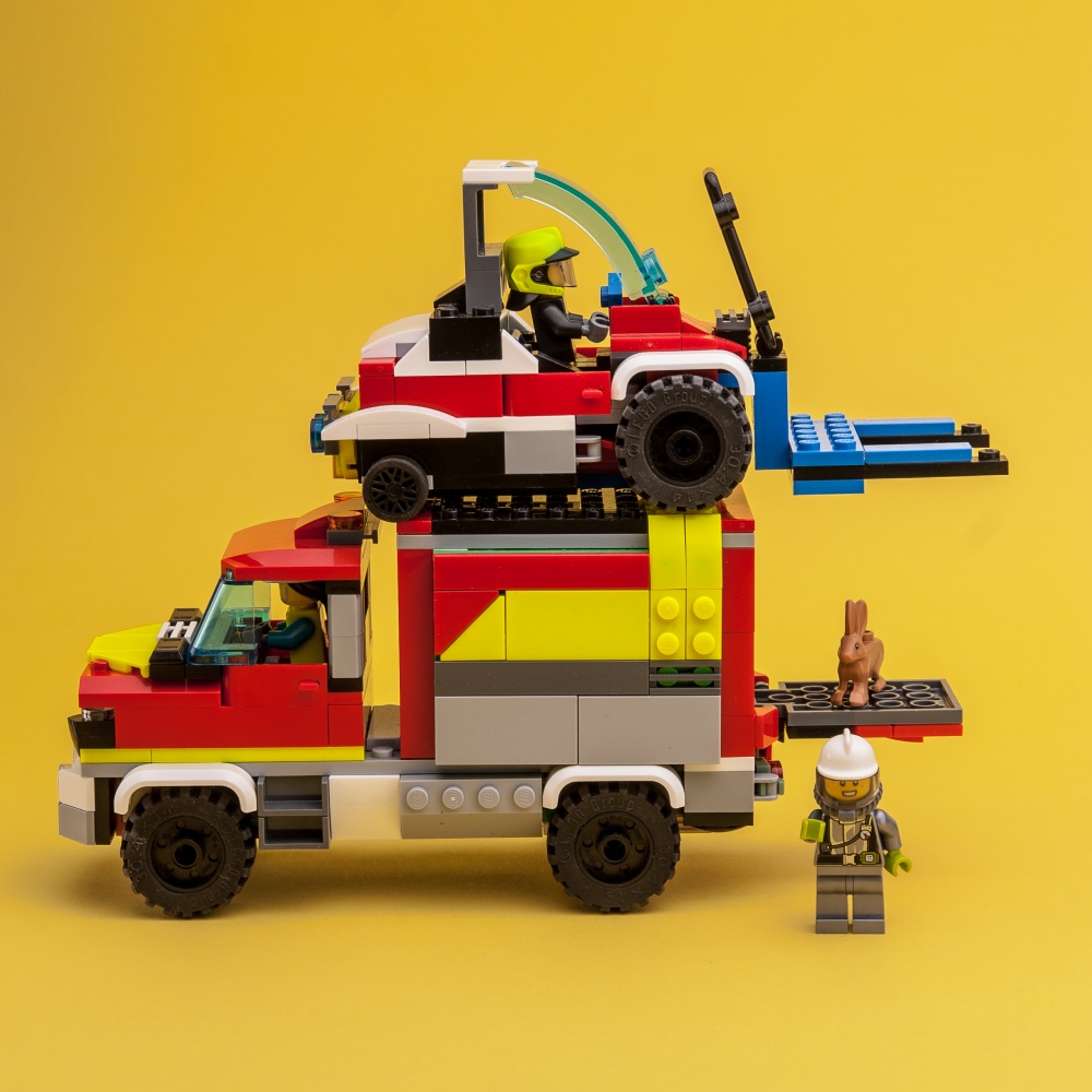 60374 Cargo Crew alternate build