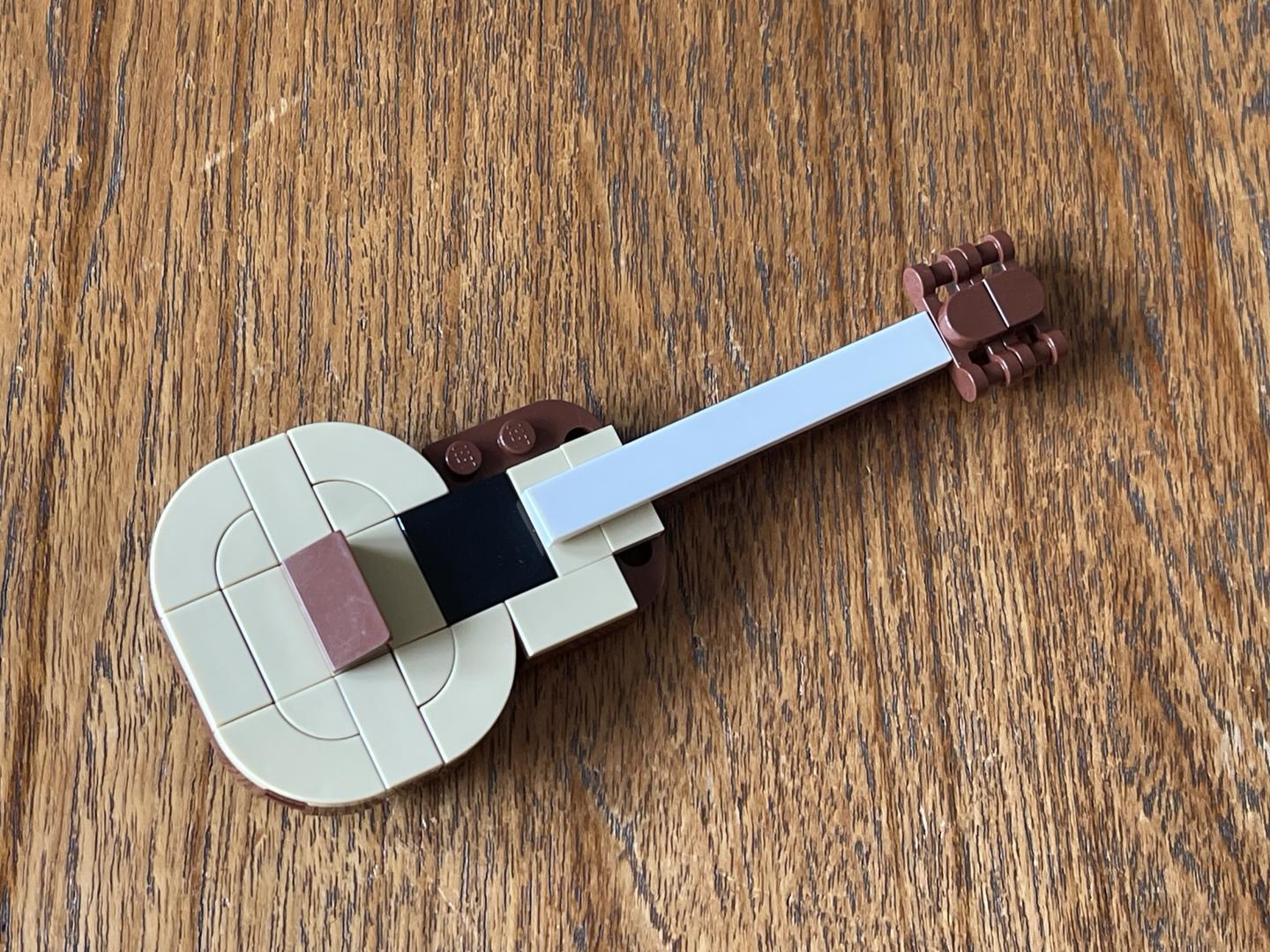 75551 Minion Bob Guitar