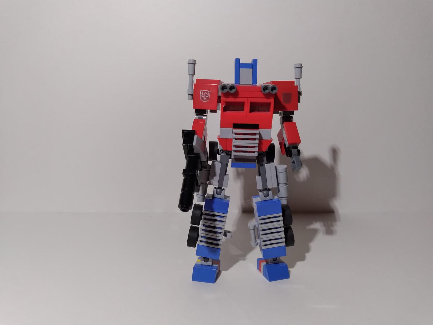 Lego Deluxe Optimus Prime MOC