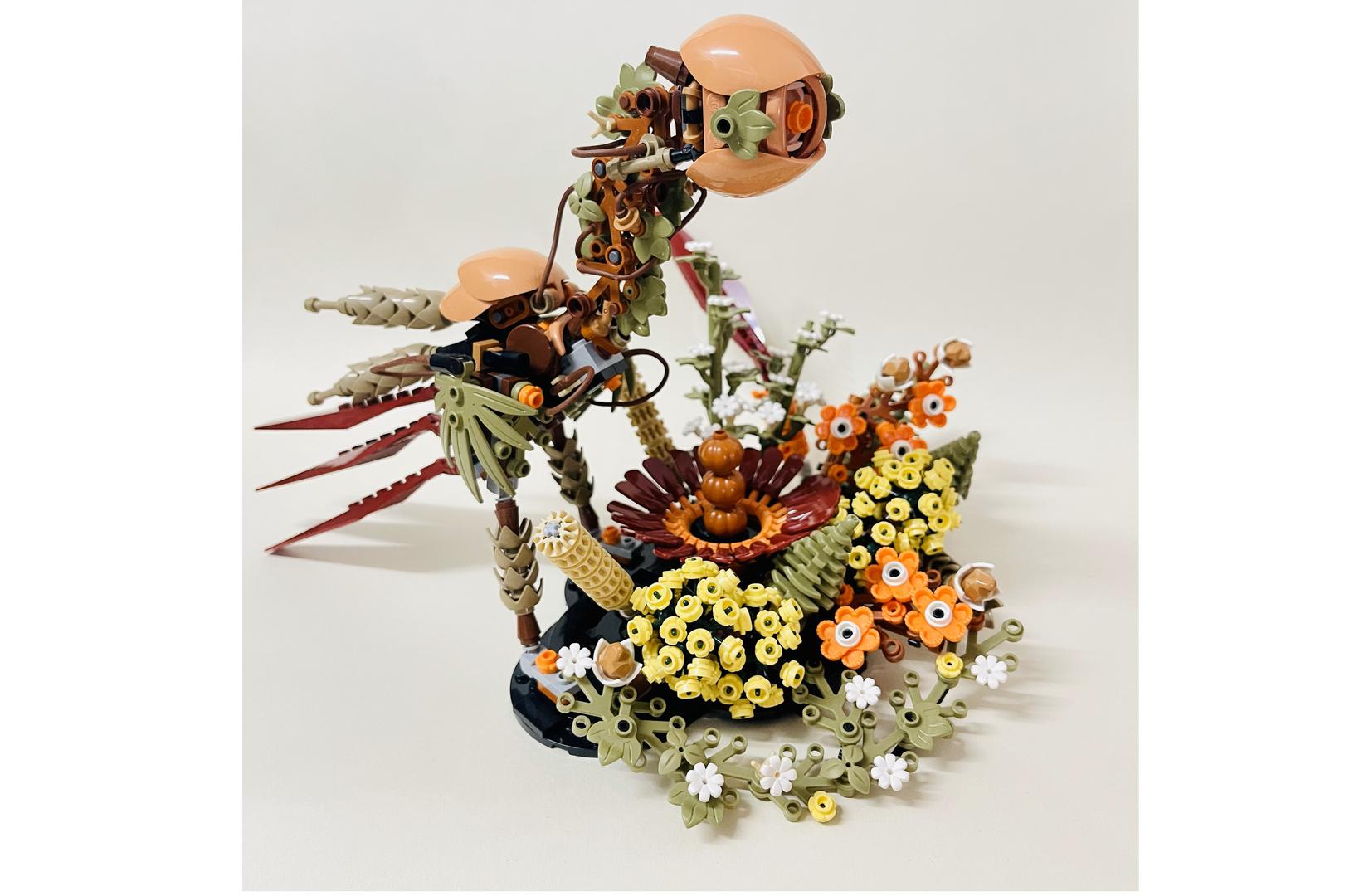 Unknown Living Thing - Lego 10314 Dried Flower Centerpiece (Watcher from Horizon)
