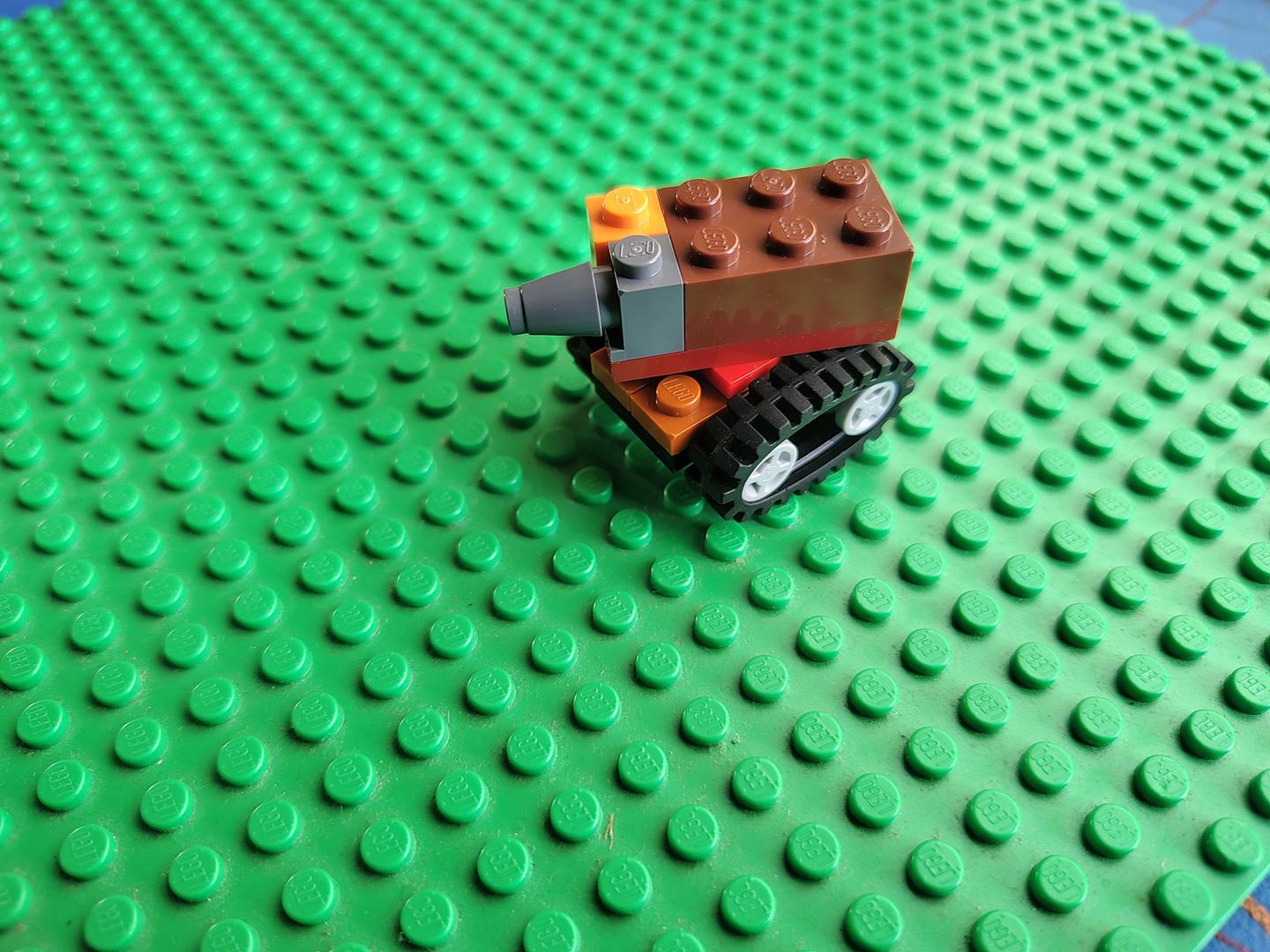 Track wheel micro tank