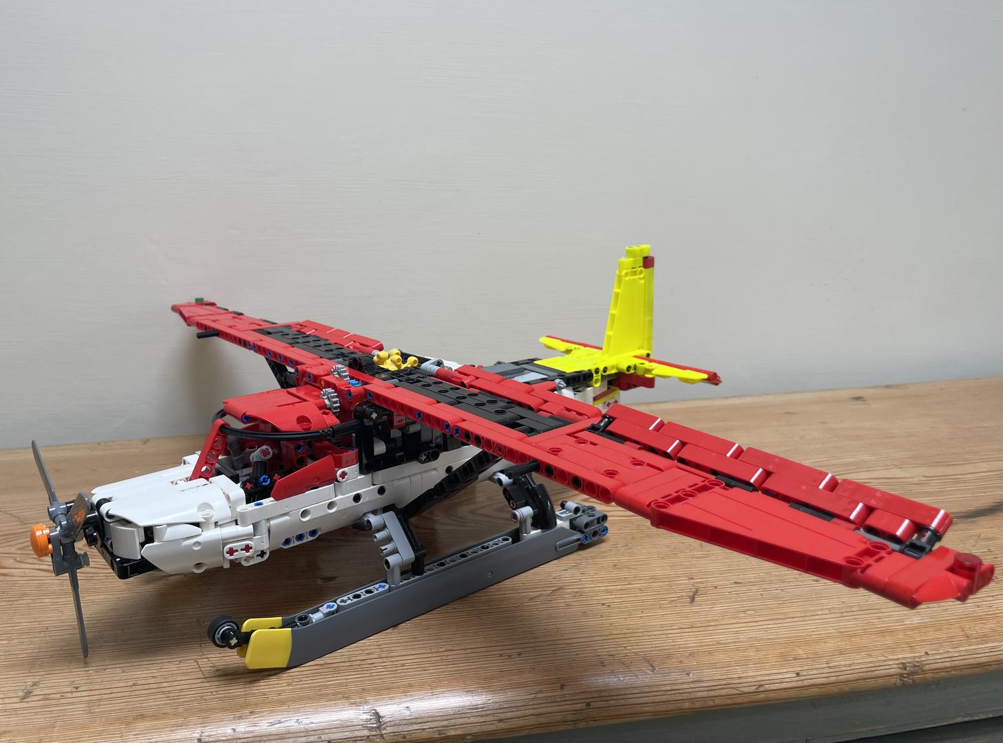 42145 Firefighter Seaplane