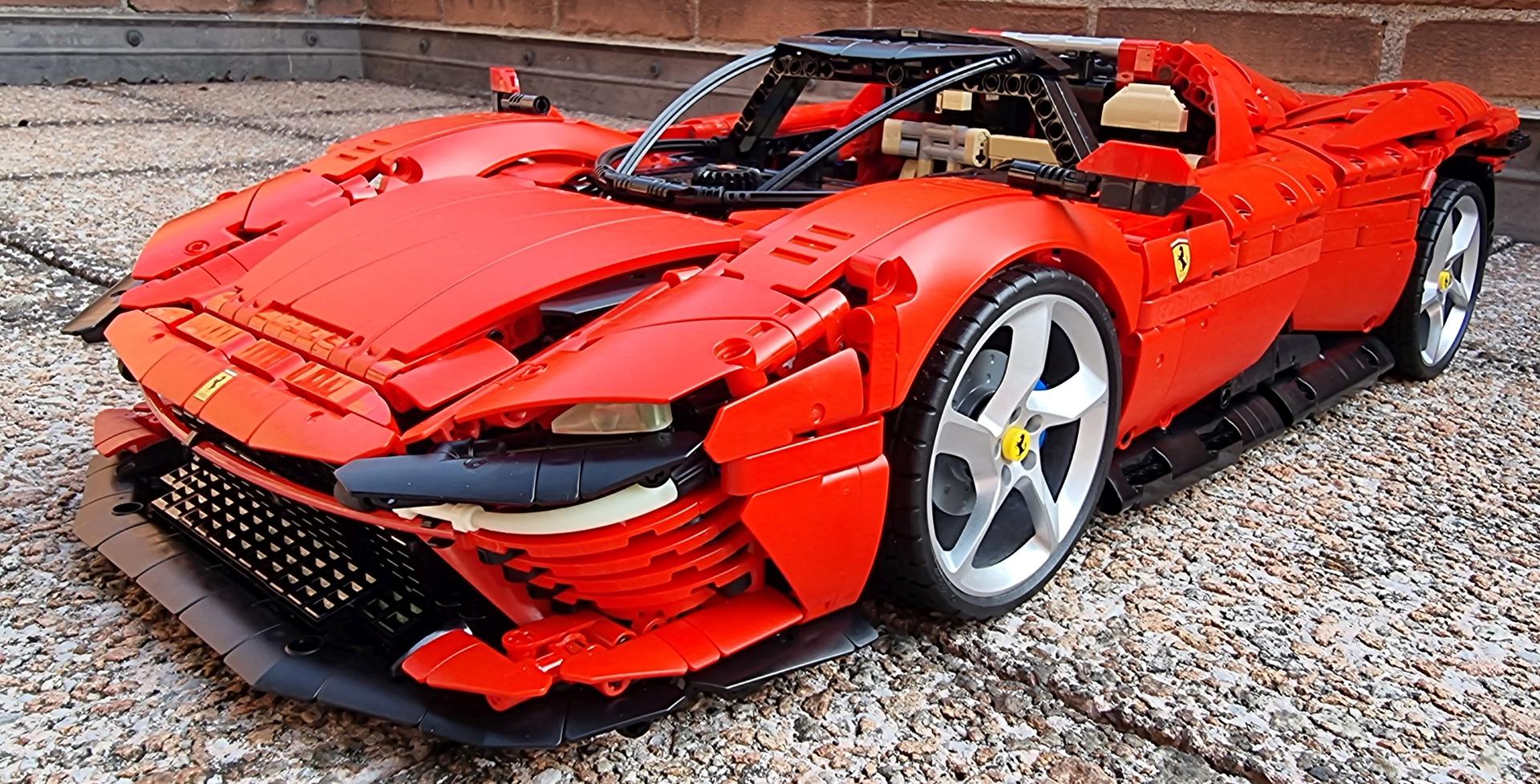 Extra Pimped Ferrari Daytona SP3