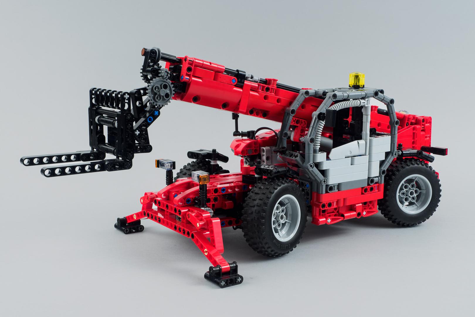 Telehandler (motorized)