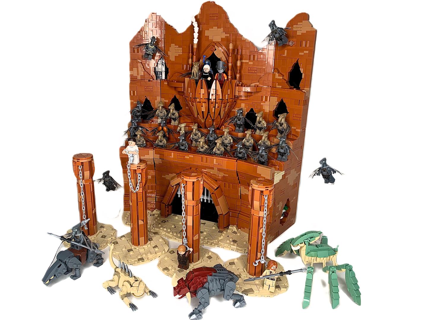 UCS Petranaki / Geonosian Arena (Minifigure Scale)