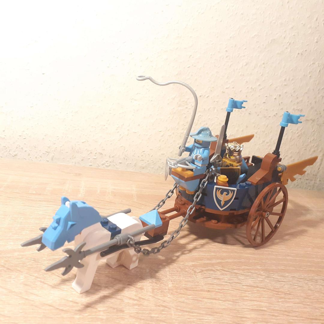 King Jaykos Royal Chariot