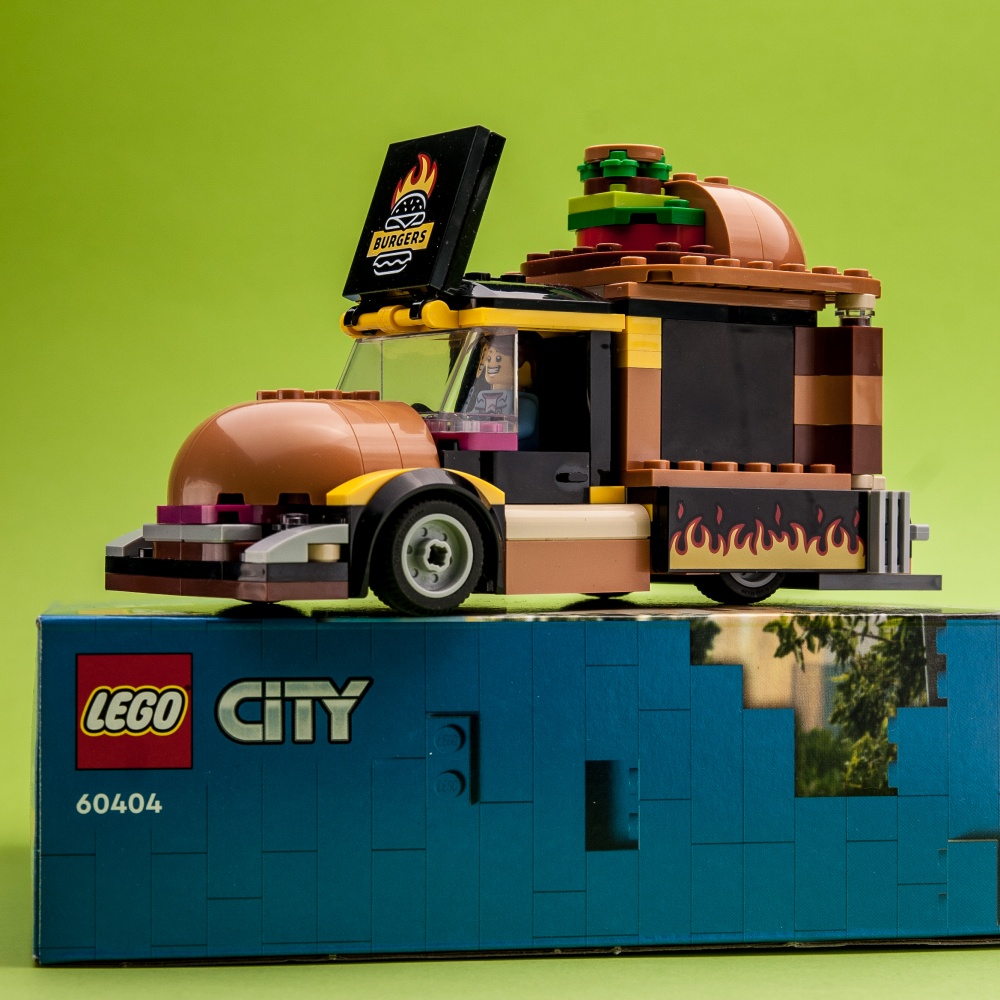 60404 Different Burger Truck alternate build