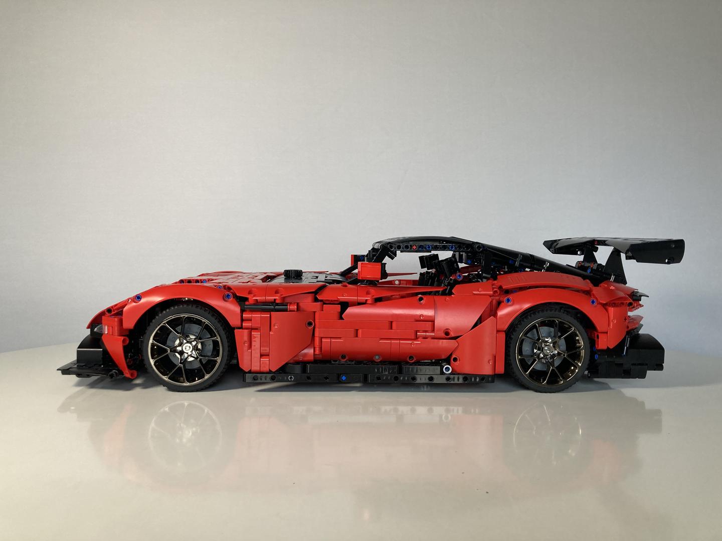 1:8 Aston Martin Vulcan Static Version