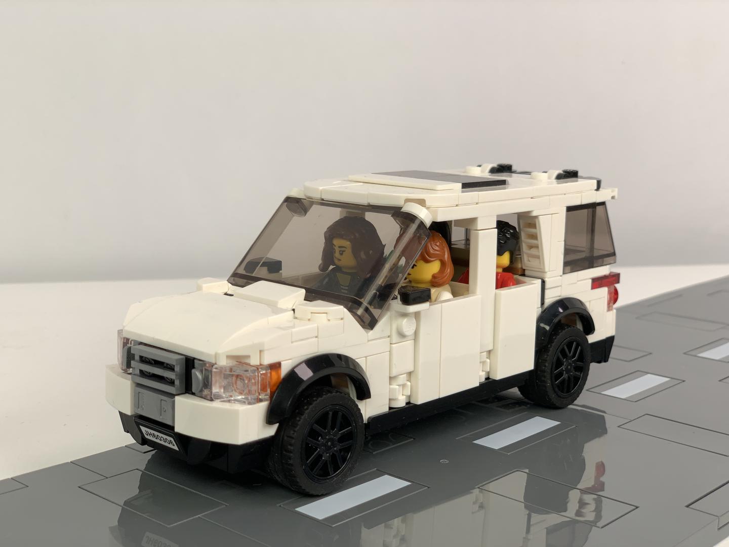 Ford Explorer (6-wide)