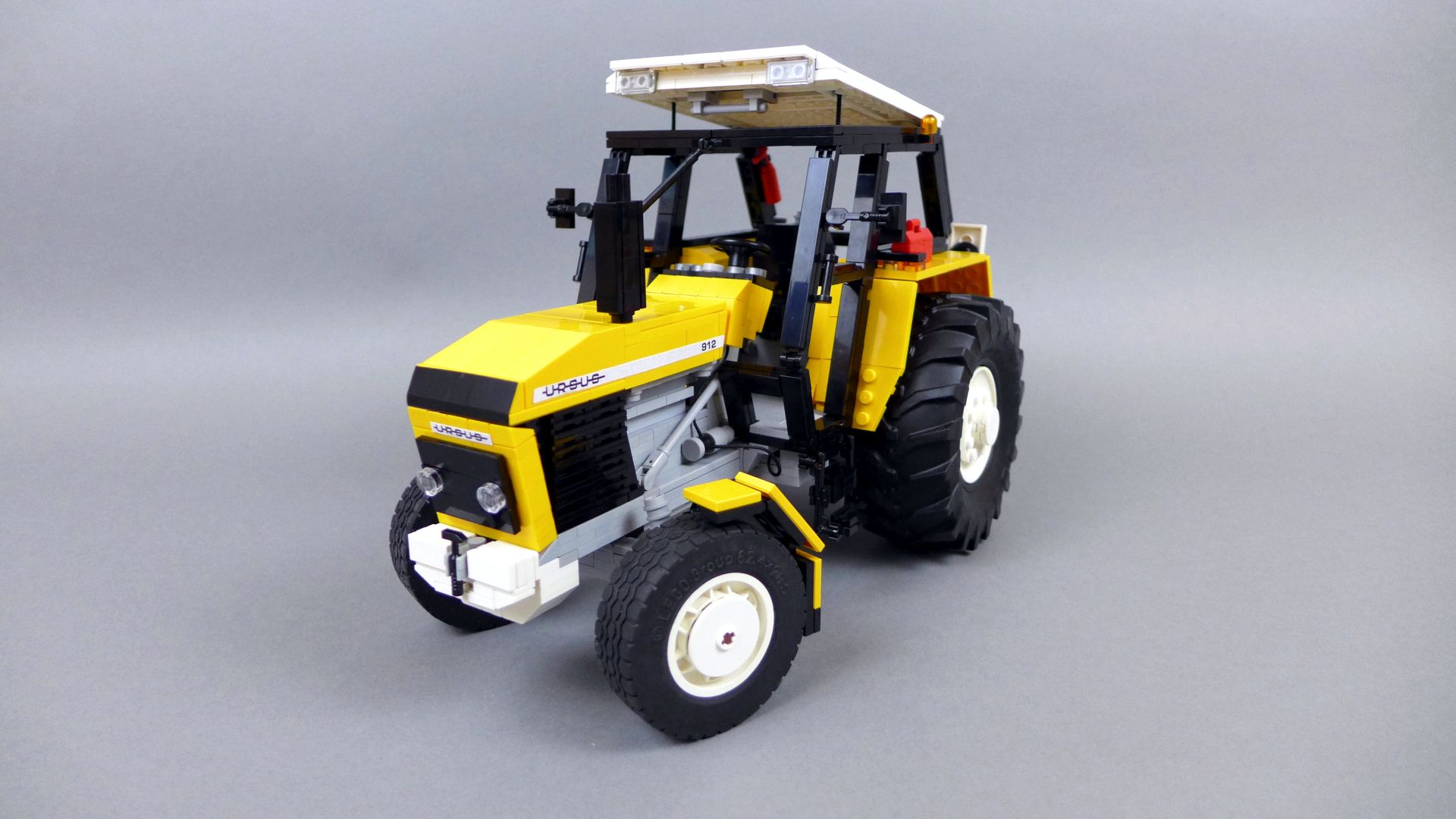 Ursus 912 - Yellow version