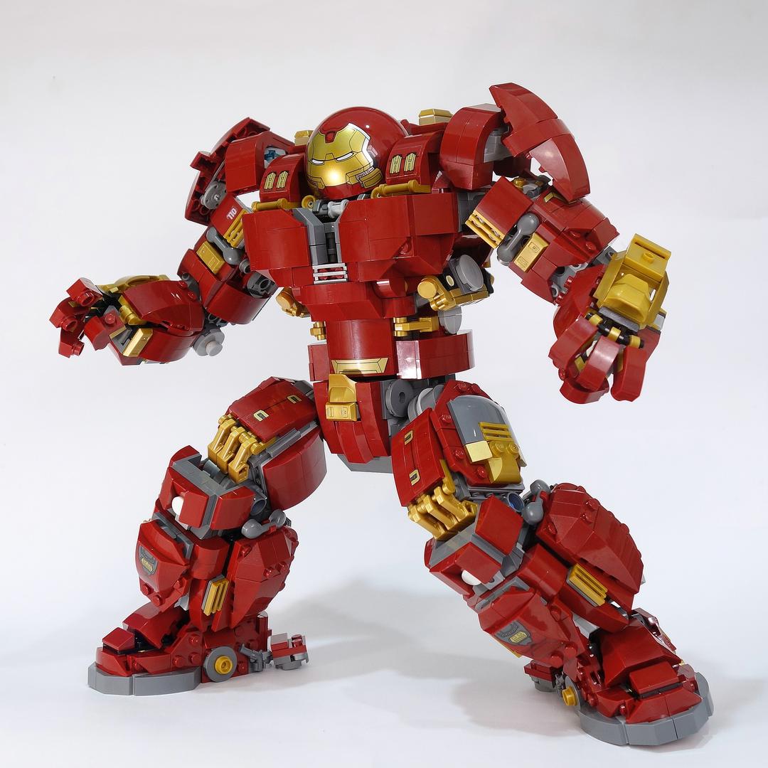 UCS HulkBuster Mod