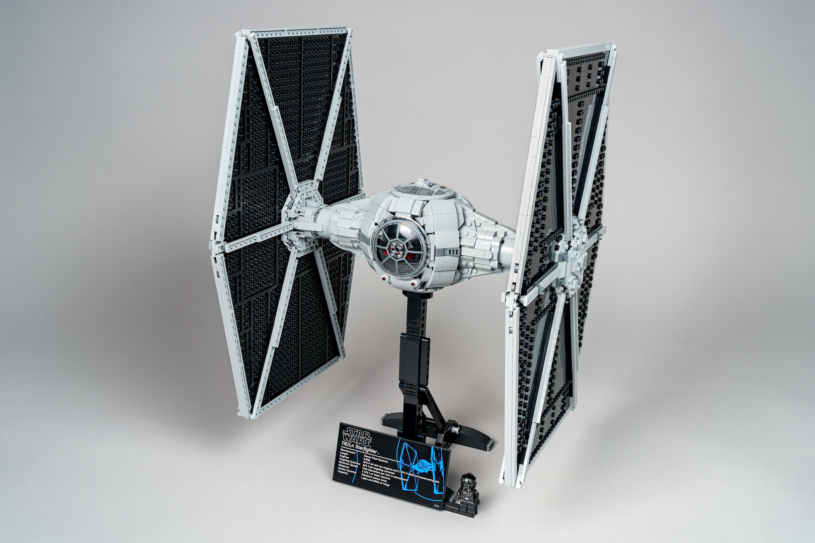 UCS Tie Fighter – Enhanced Edition