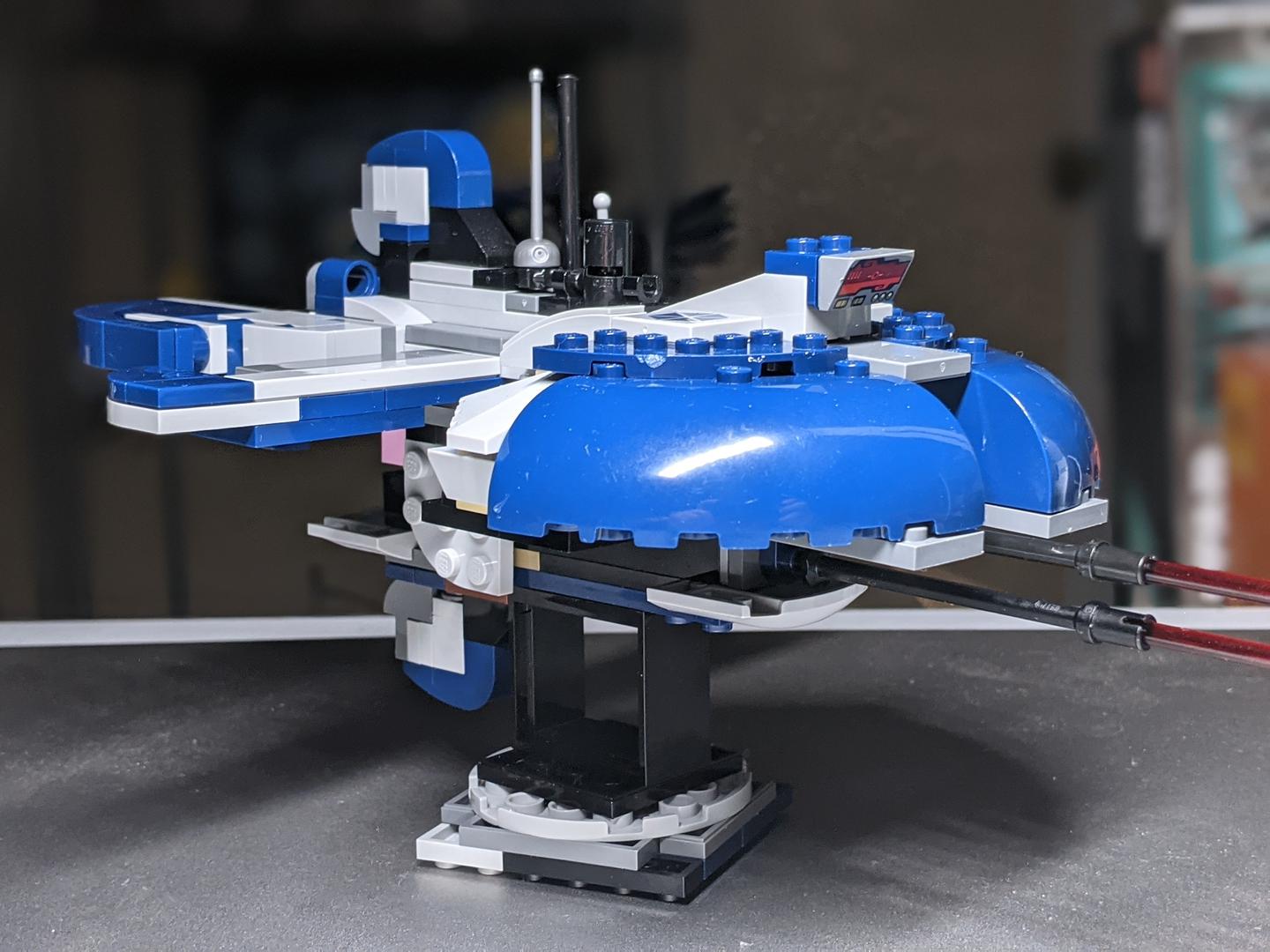75283 Munificent Class Star Frigate alternate build