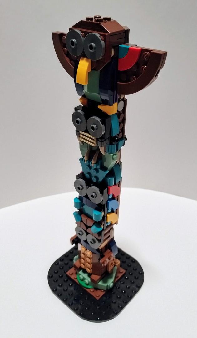 31132 Totem Pole