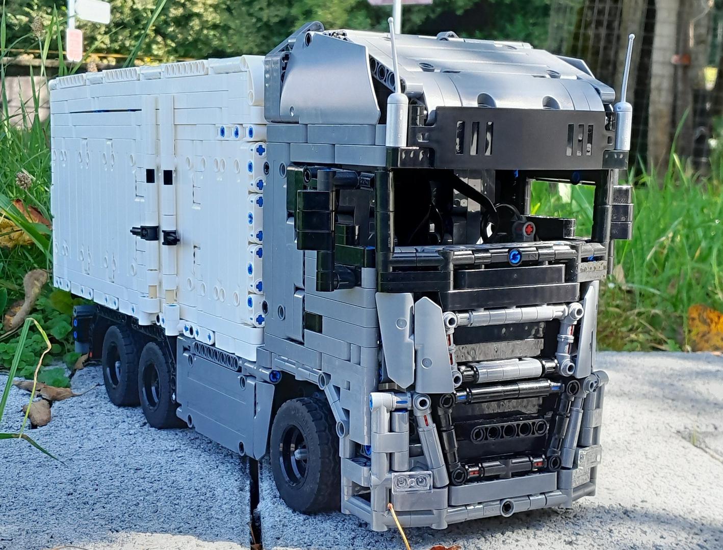 Iveco Stralis refrigerated truck