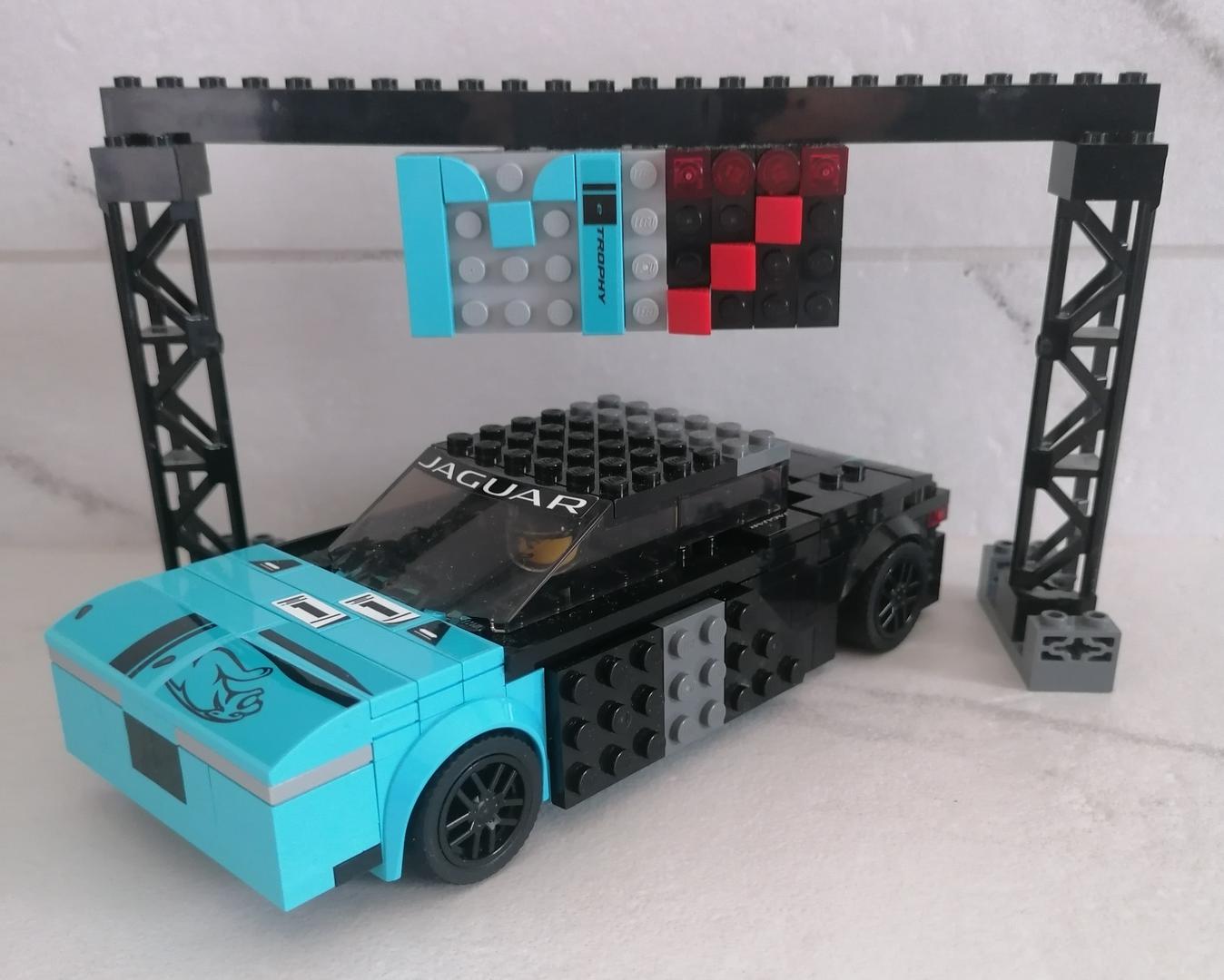 Lego 76898 BMW M7 and finish