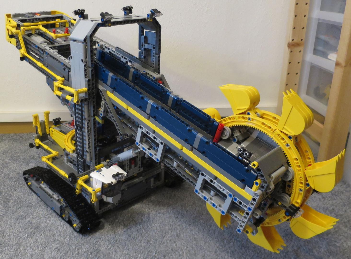 Lego 42055 Bucket Wheel Excavator MOD - Higher Performance and More Usable