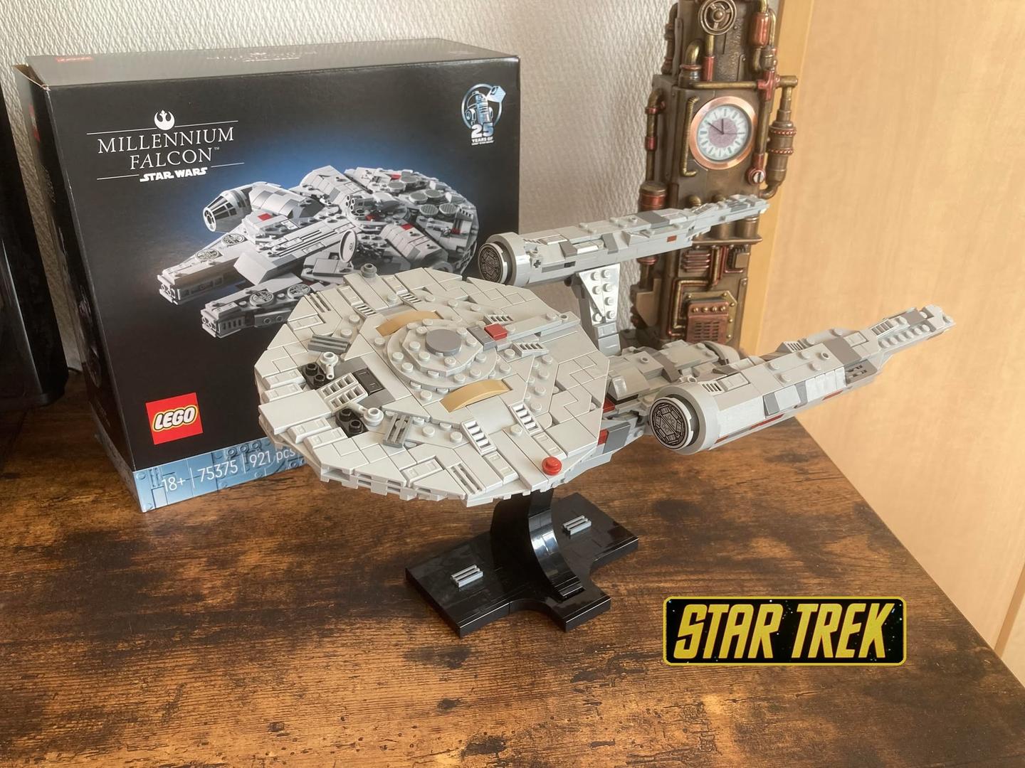 USS Enterprise NCC-1701 Midi-Scale