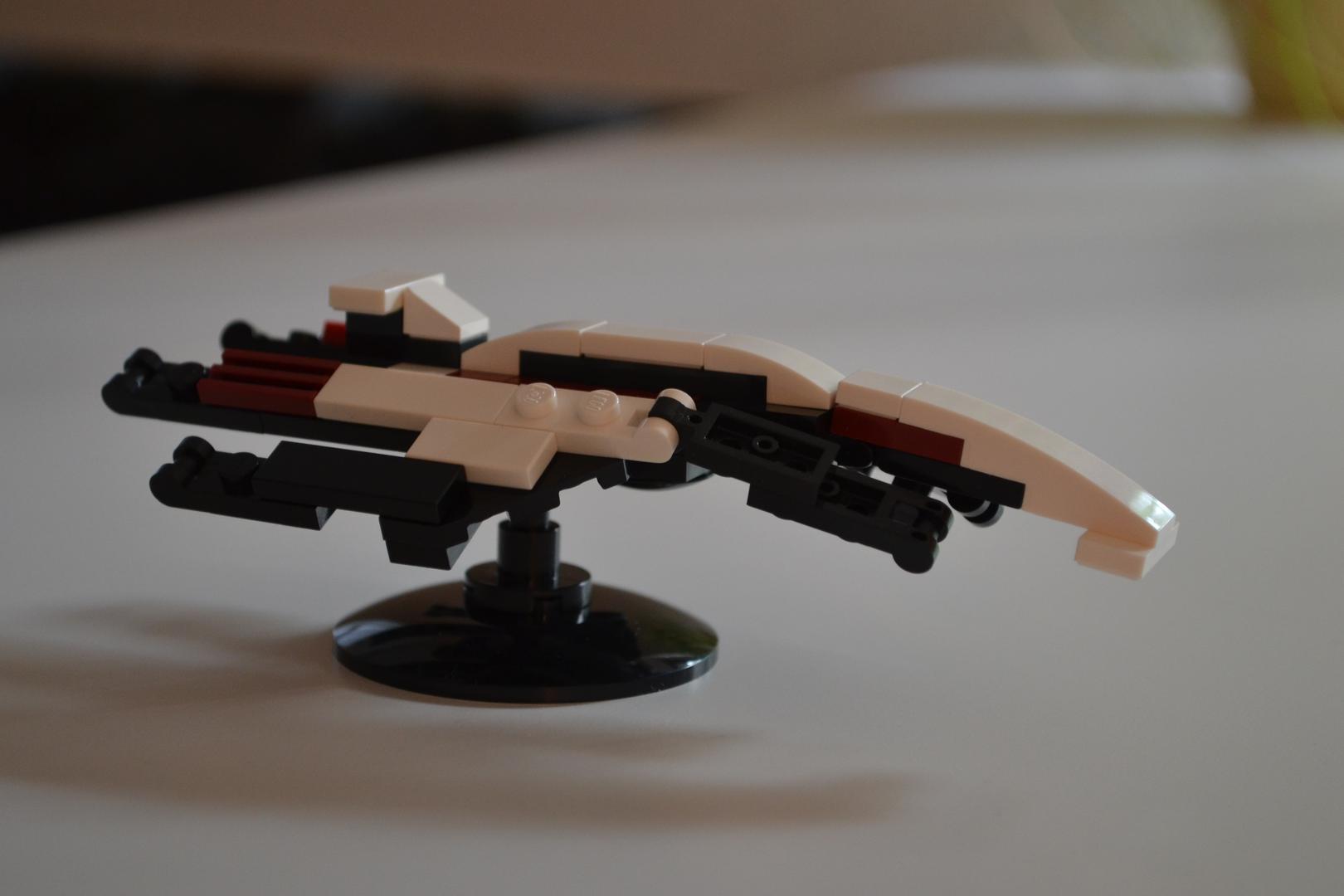 Mass Effect Normandy SR-1 Mini-Scale