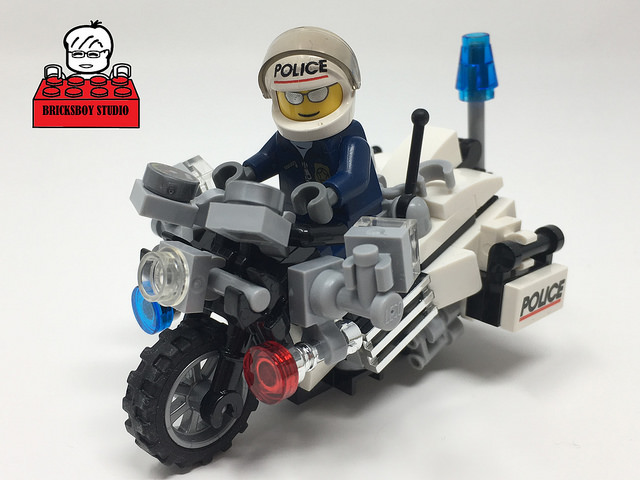 MOC #17 Police Motorcycle #2